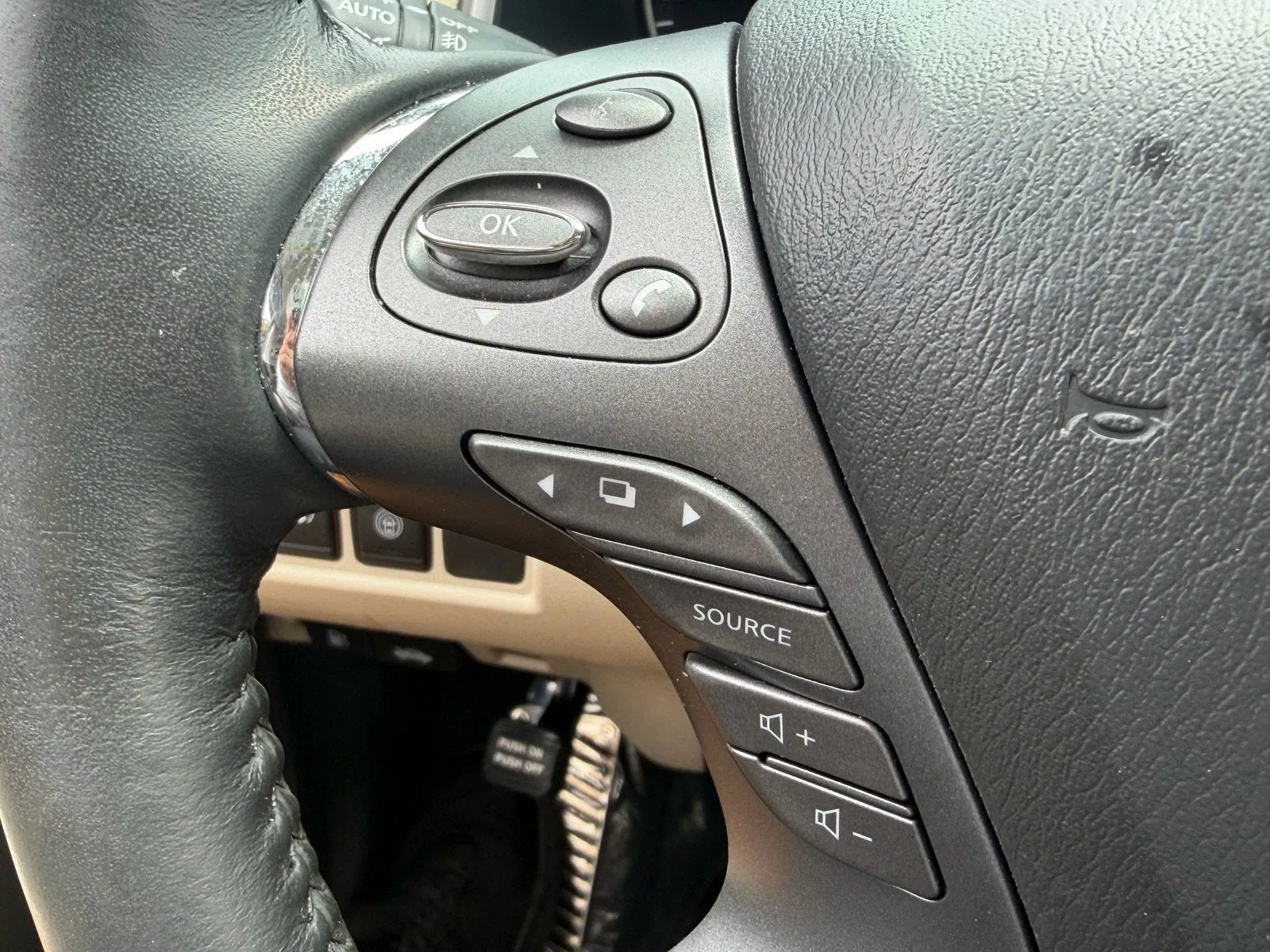2023 Nissan Murano Platinum photo 30