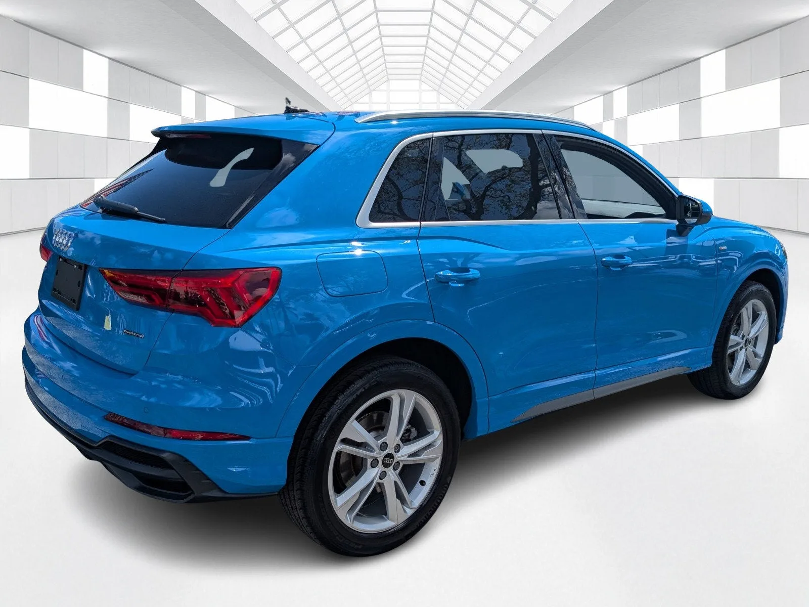 2022 Audi Q3 S line Premium Plus photo 7