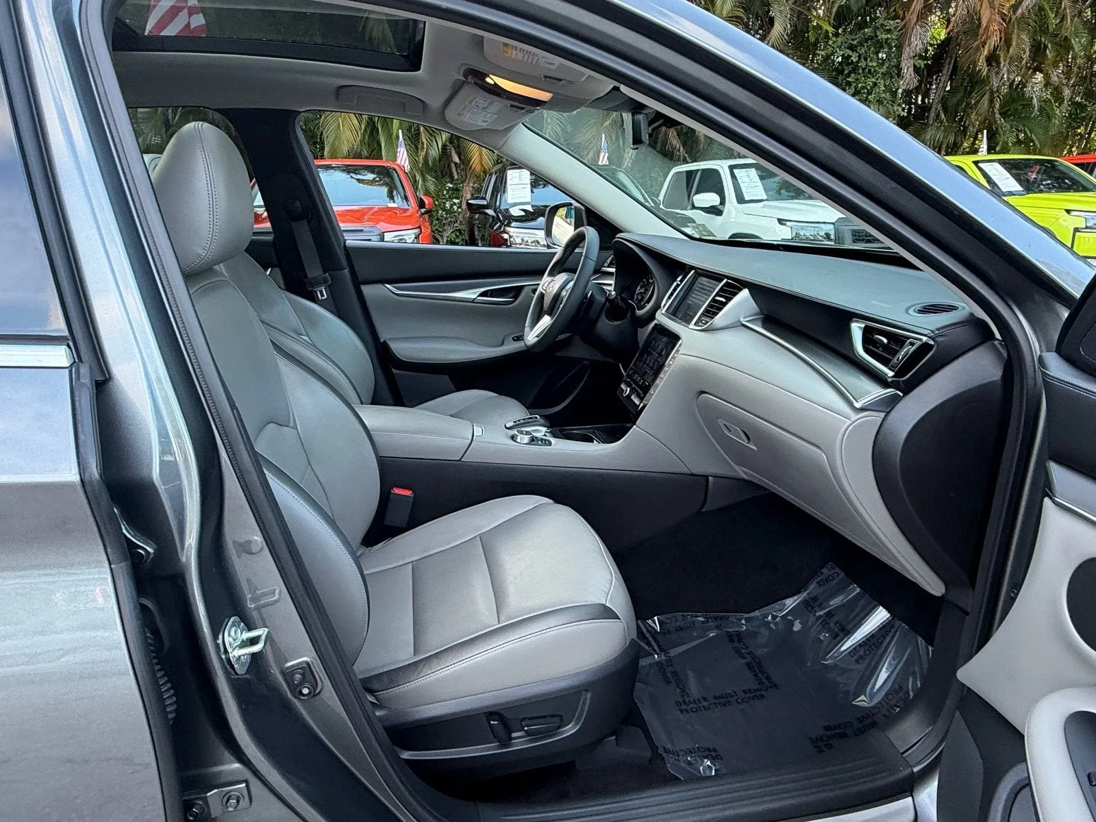 2023 INFINITI QX50 LUXE photo 18