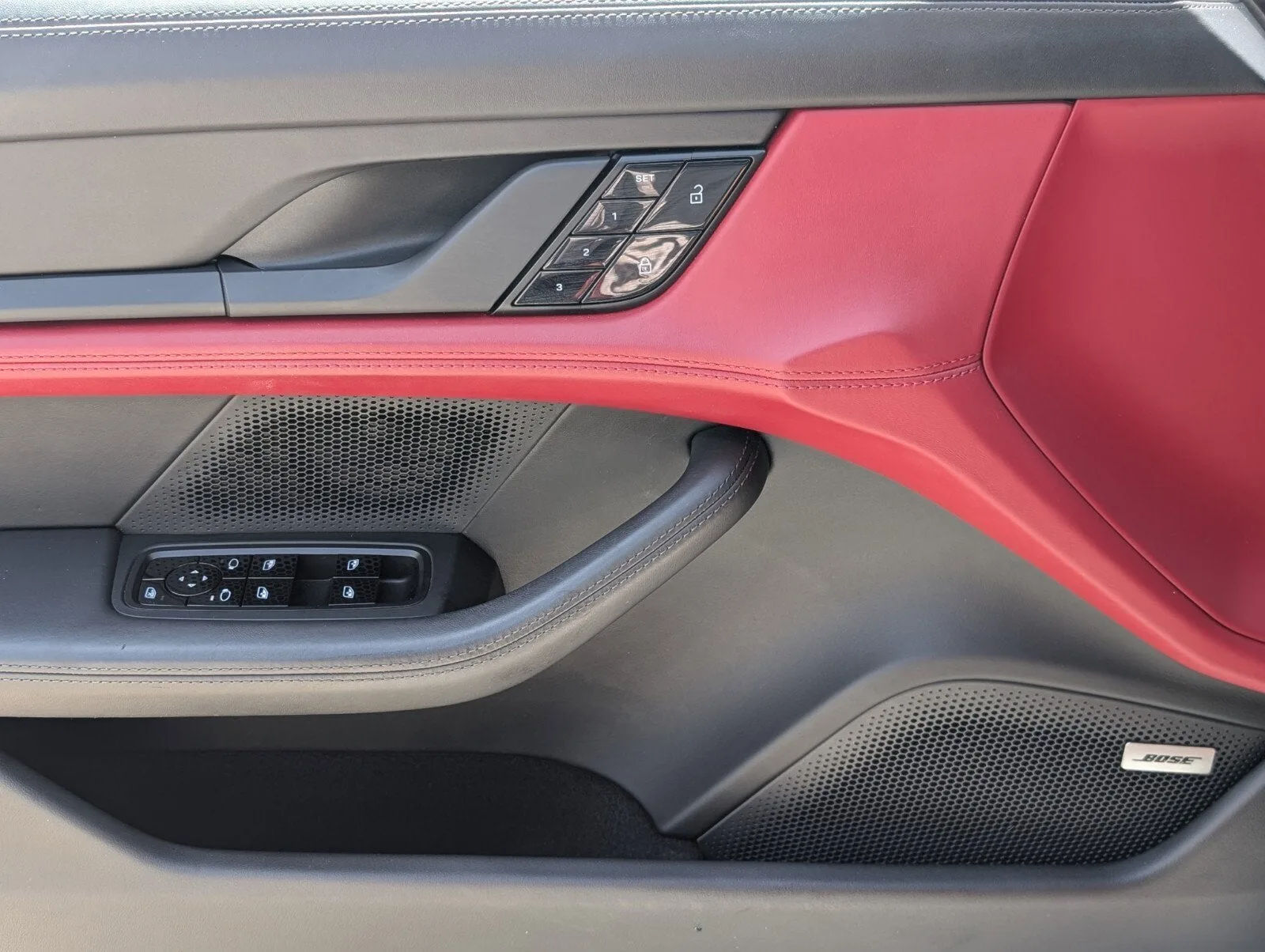 2021 Porsche Taycan 4S photo 34