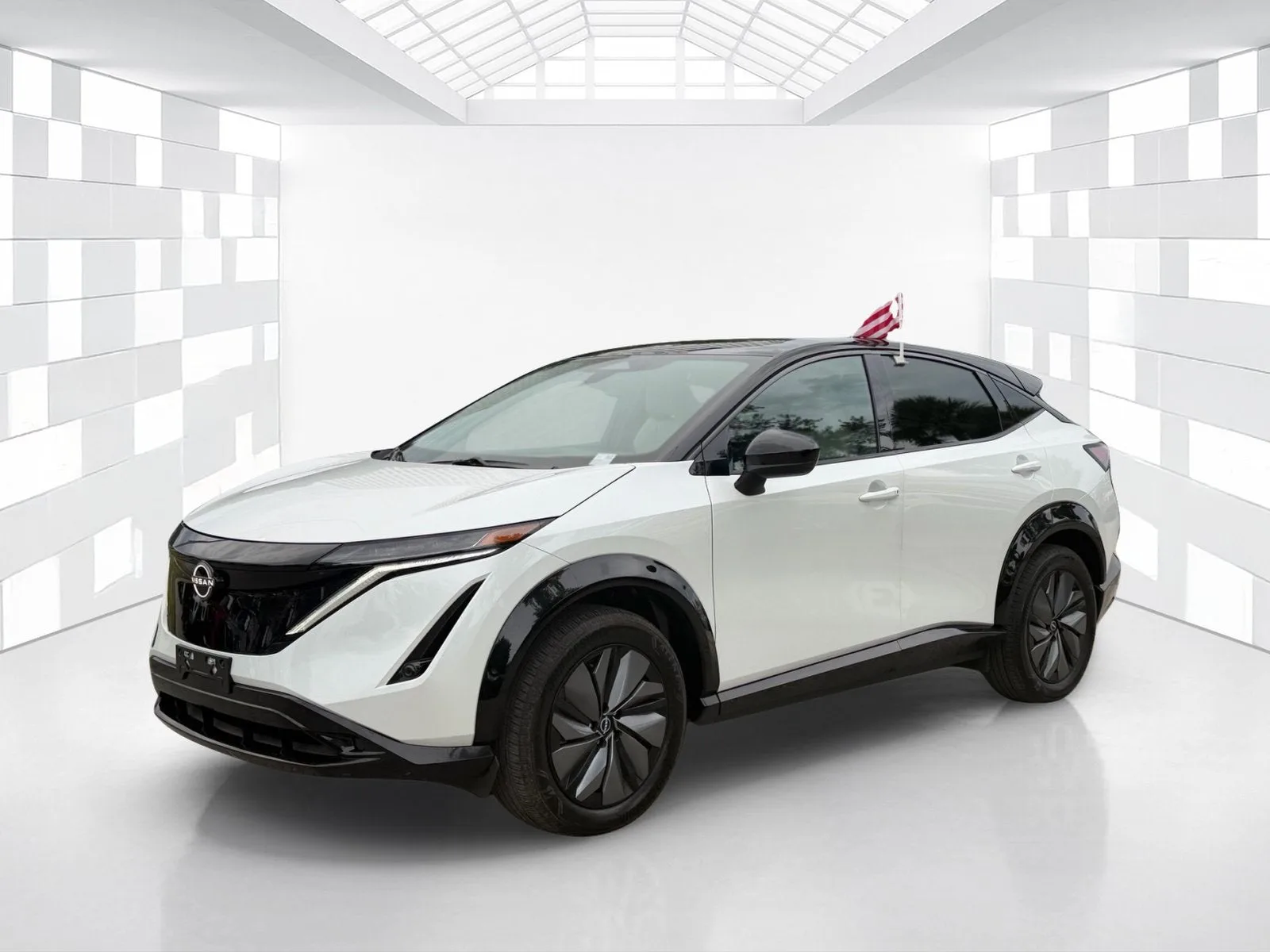 2025 Nissan ARIYA ENGAGE photo 3