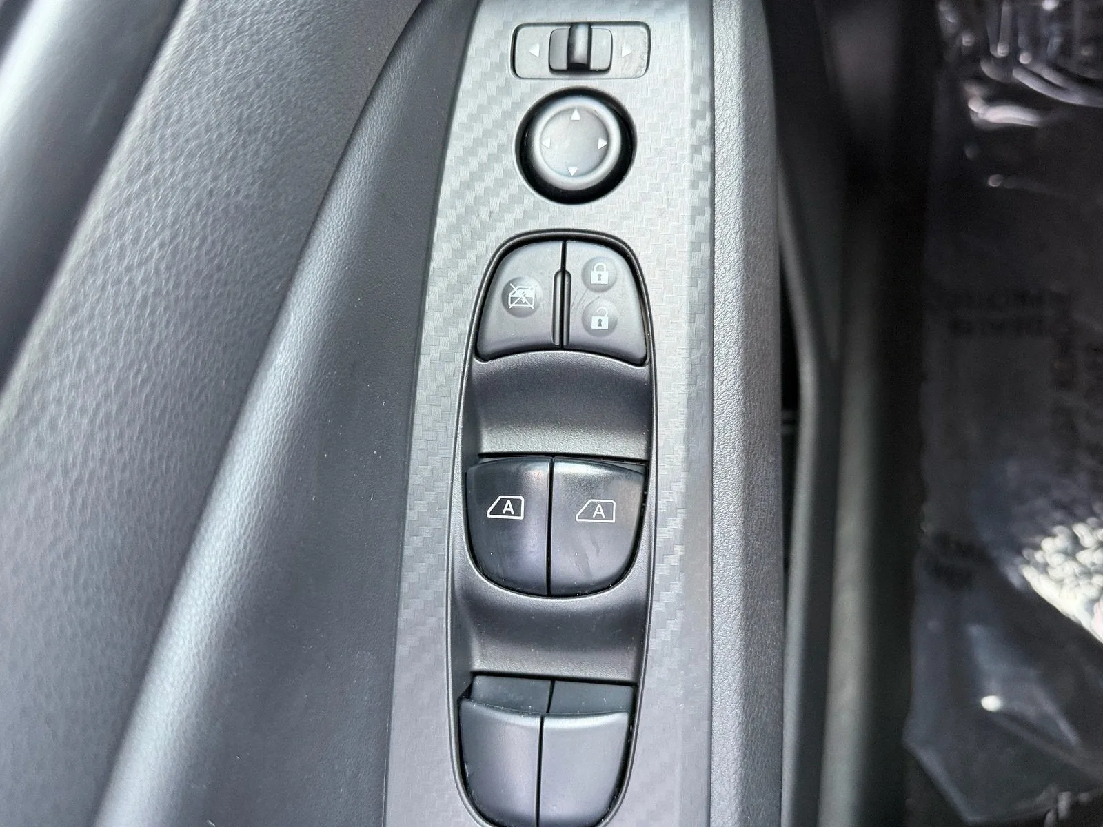 2025 Nissan Altima SV photo 31