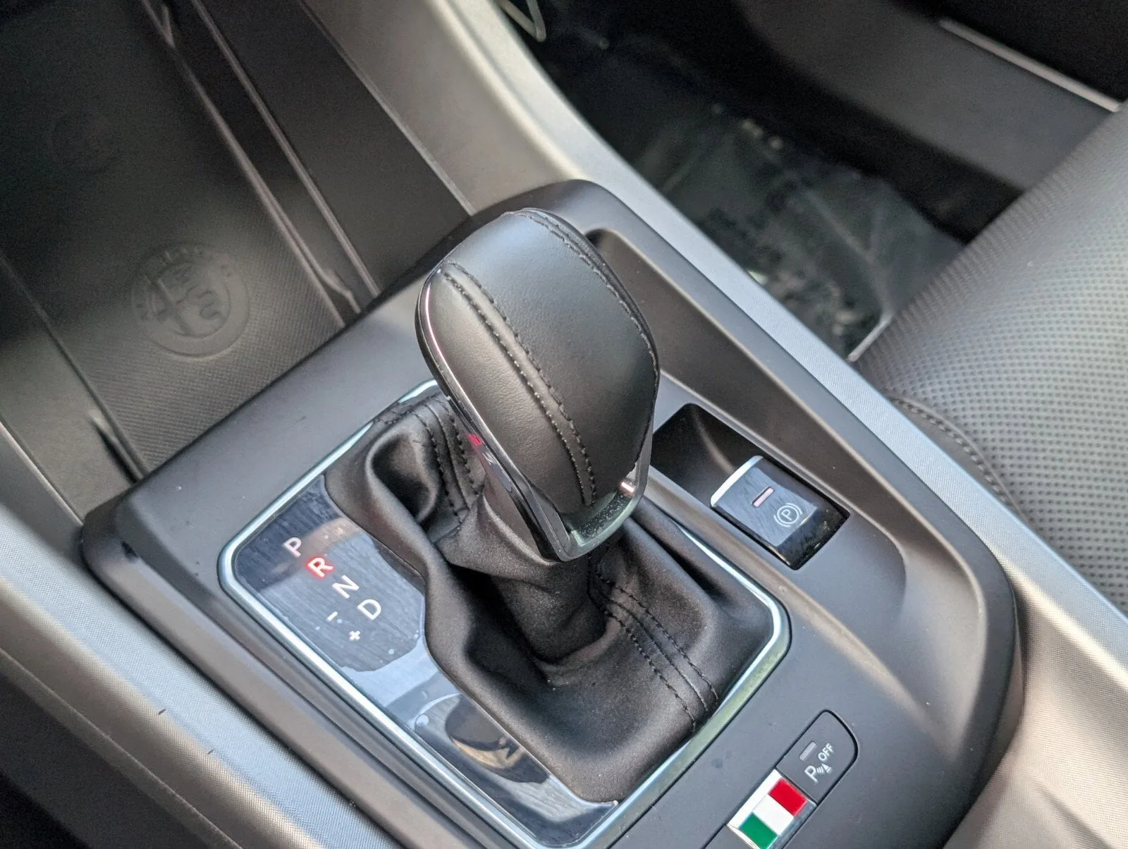 2024 Alfa Romeo Tonale Veloce photo 25