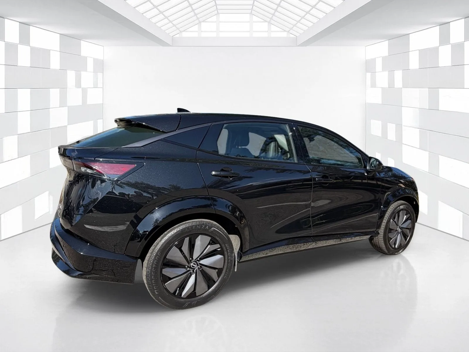 2024 Nissan ARIYA ENGAGE photo 7