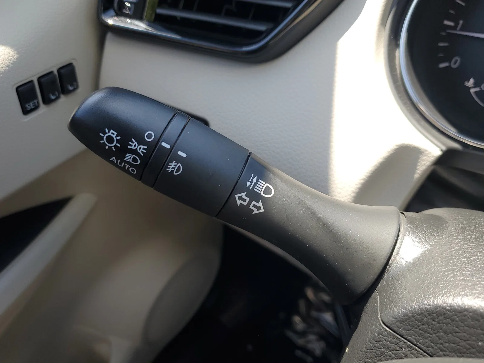 2022 Nissan Rogue Sport SV photo 20