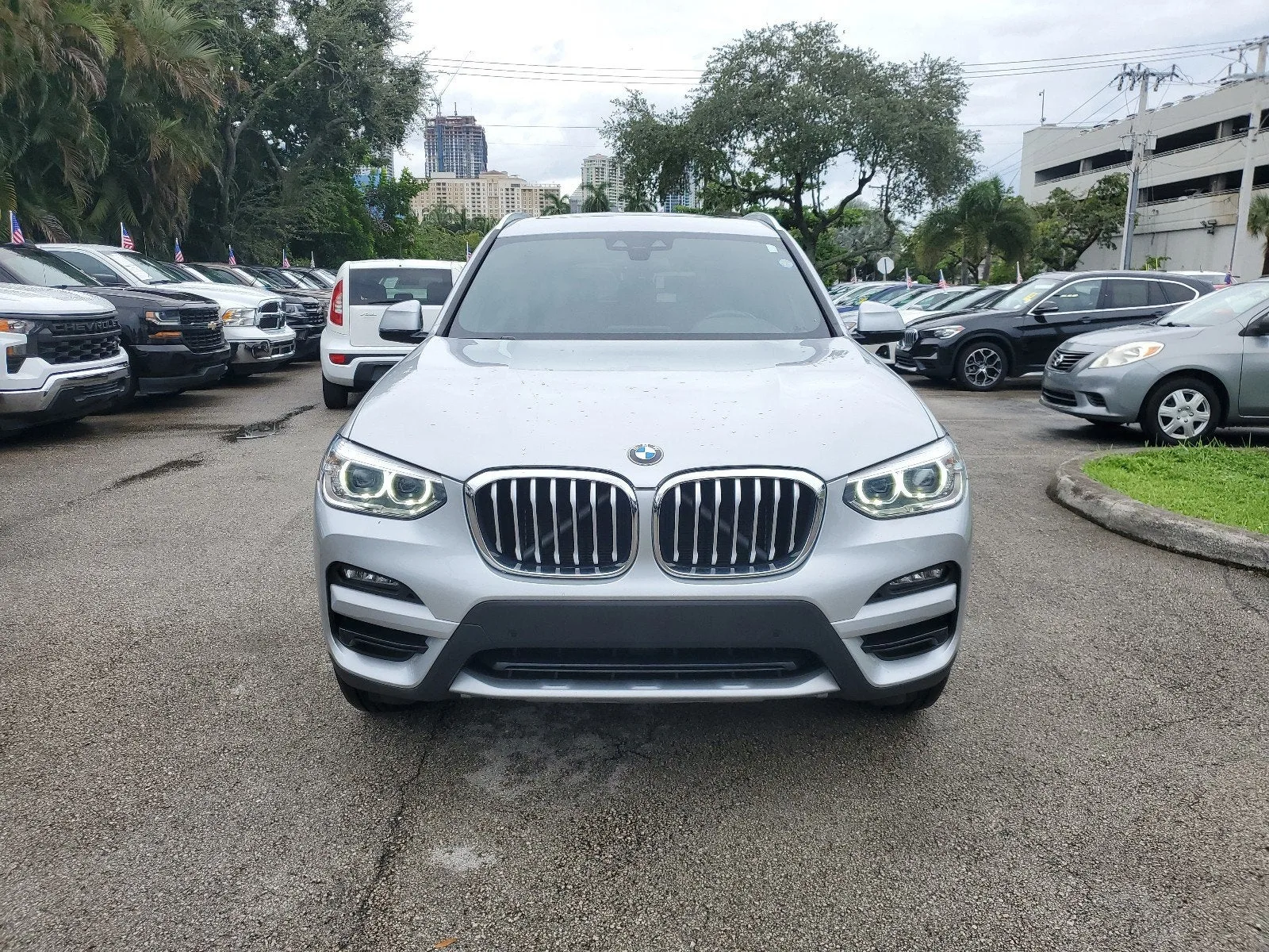 2021 BMW X3 sDrive30i photo 2