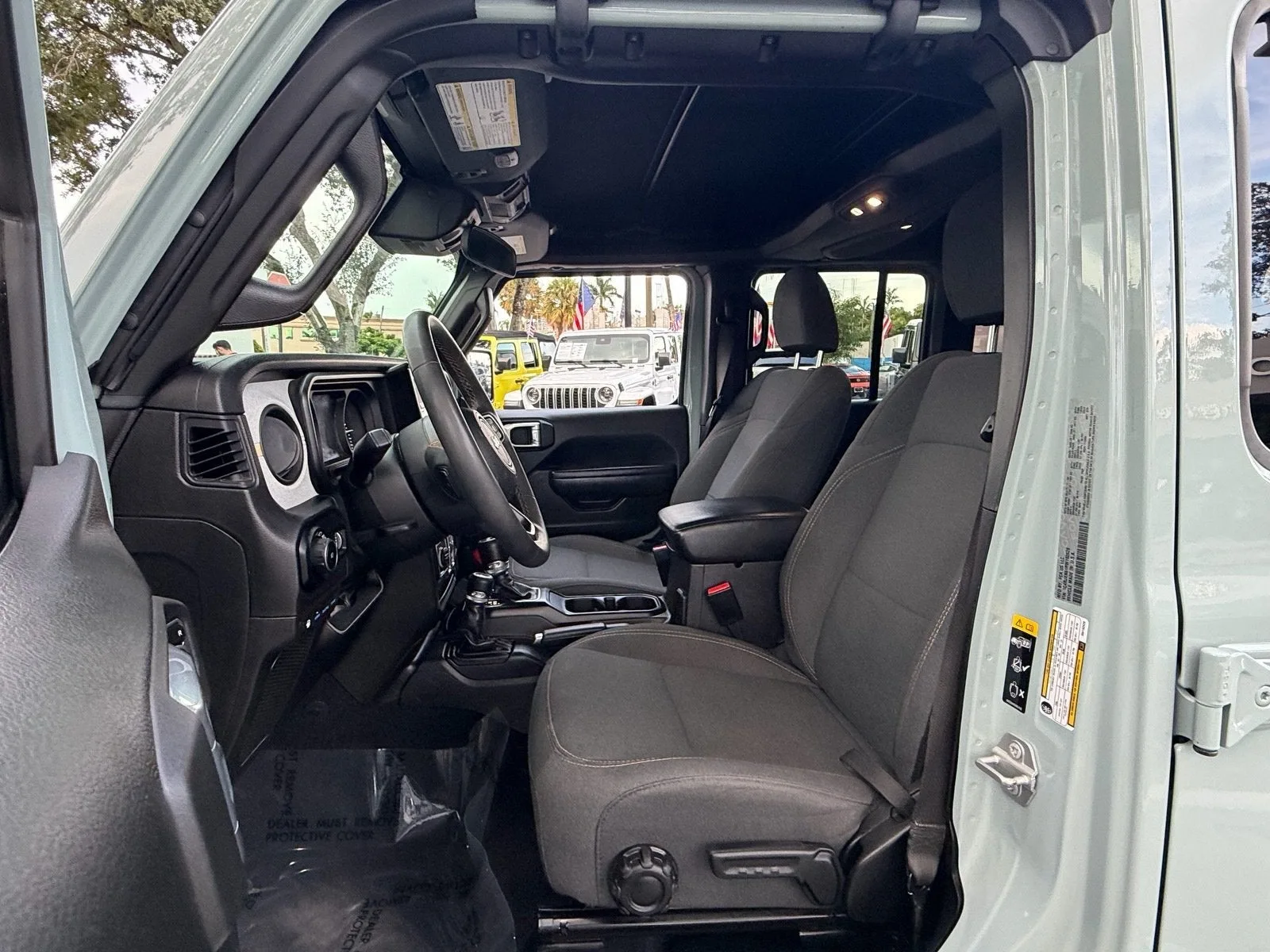 2024 Jeep Wrangler 4xe Sport S photo 9