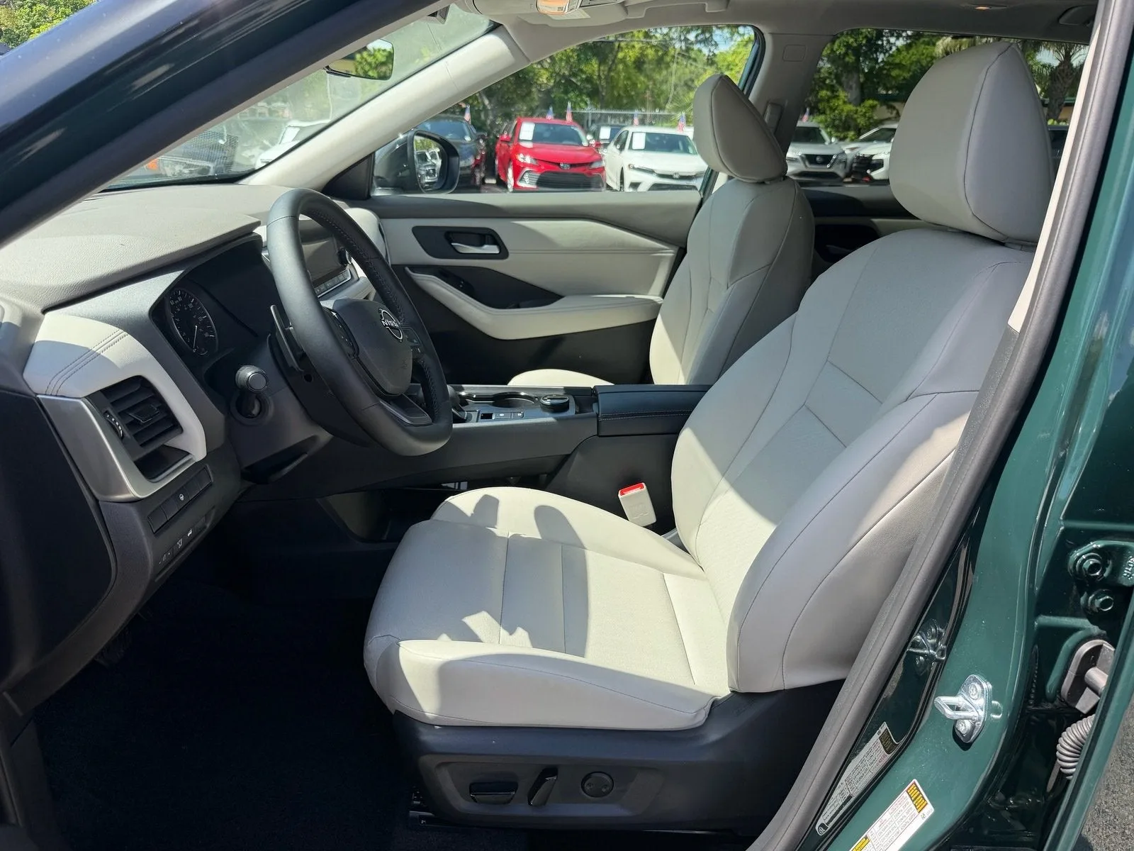 2026 Nissan Rogue Dark Armor™ photo 12