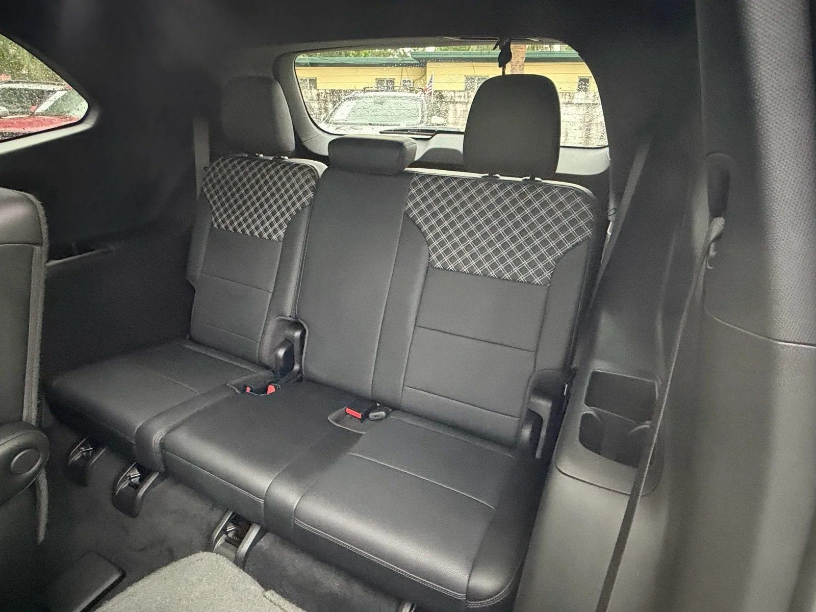 2024 GMC Acadia FWD Denali photo 12