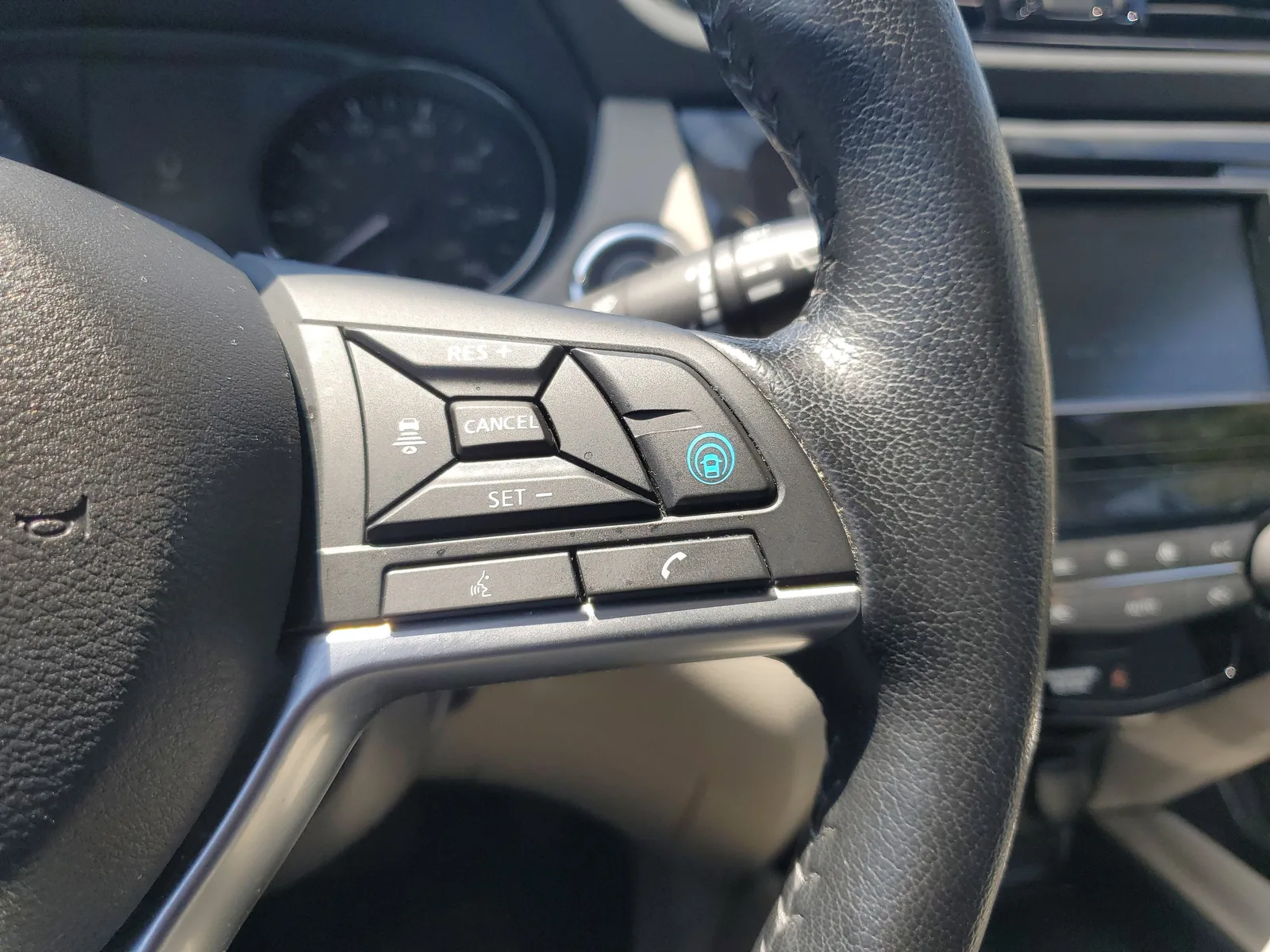 2022 Nissan Rogue Sport SV photo 19