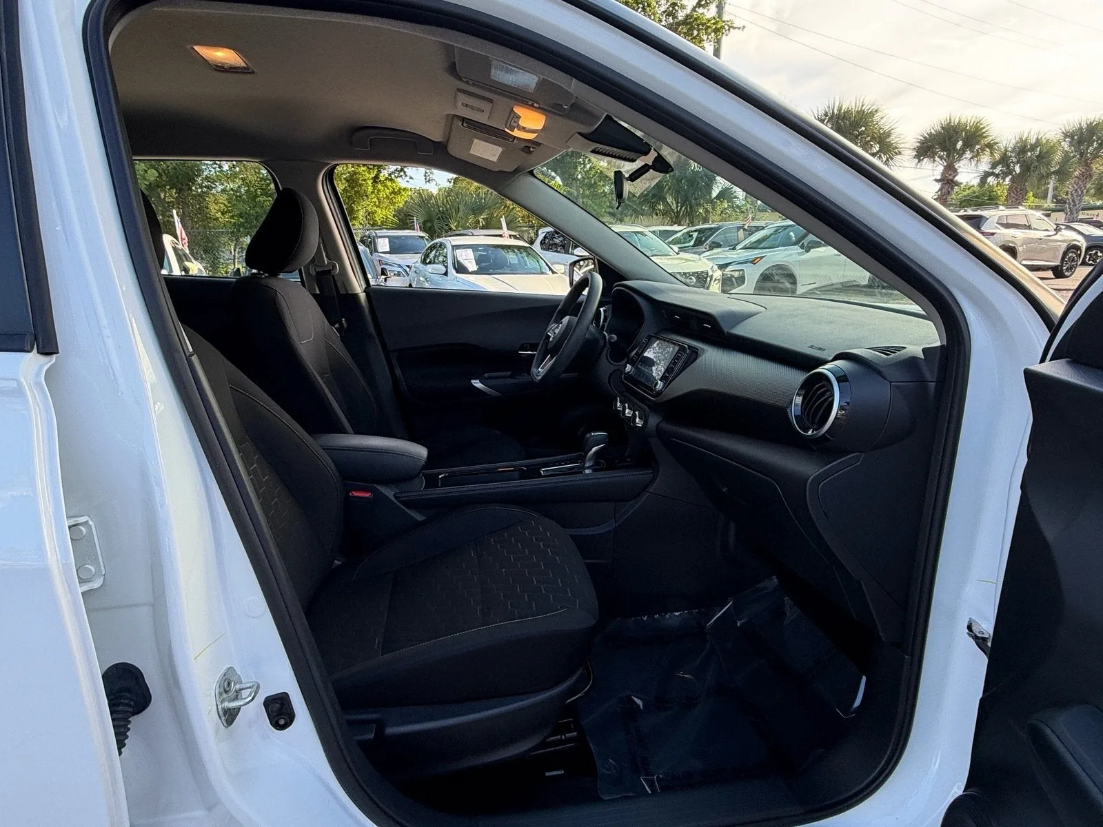2024 Nissan Kicks SV photo 17