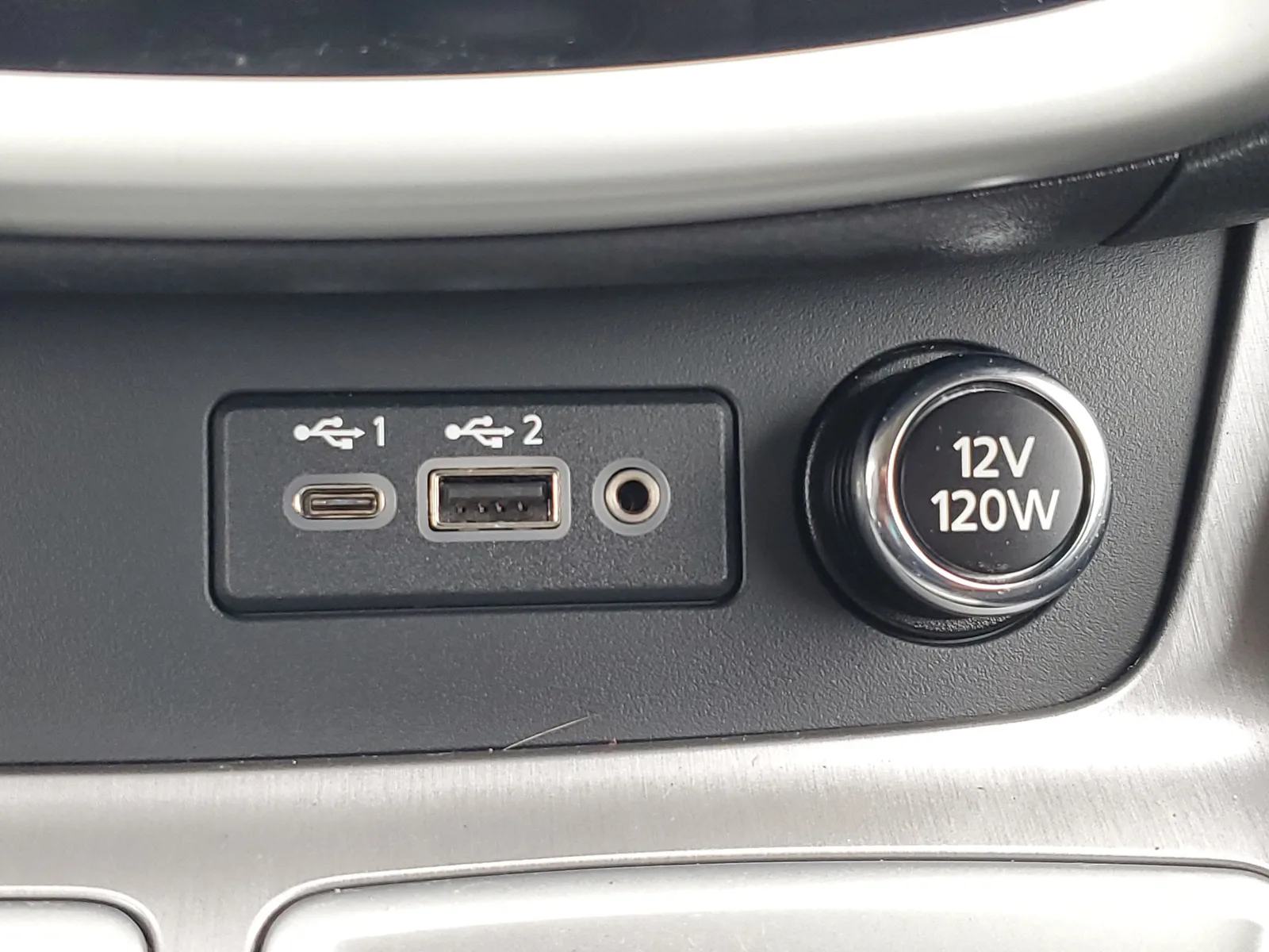 2020 Nissan Murano SV photo 25