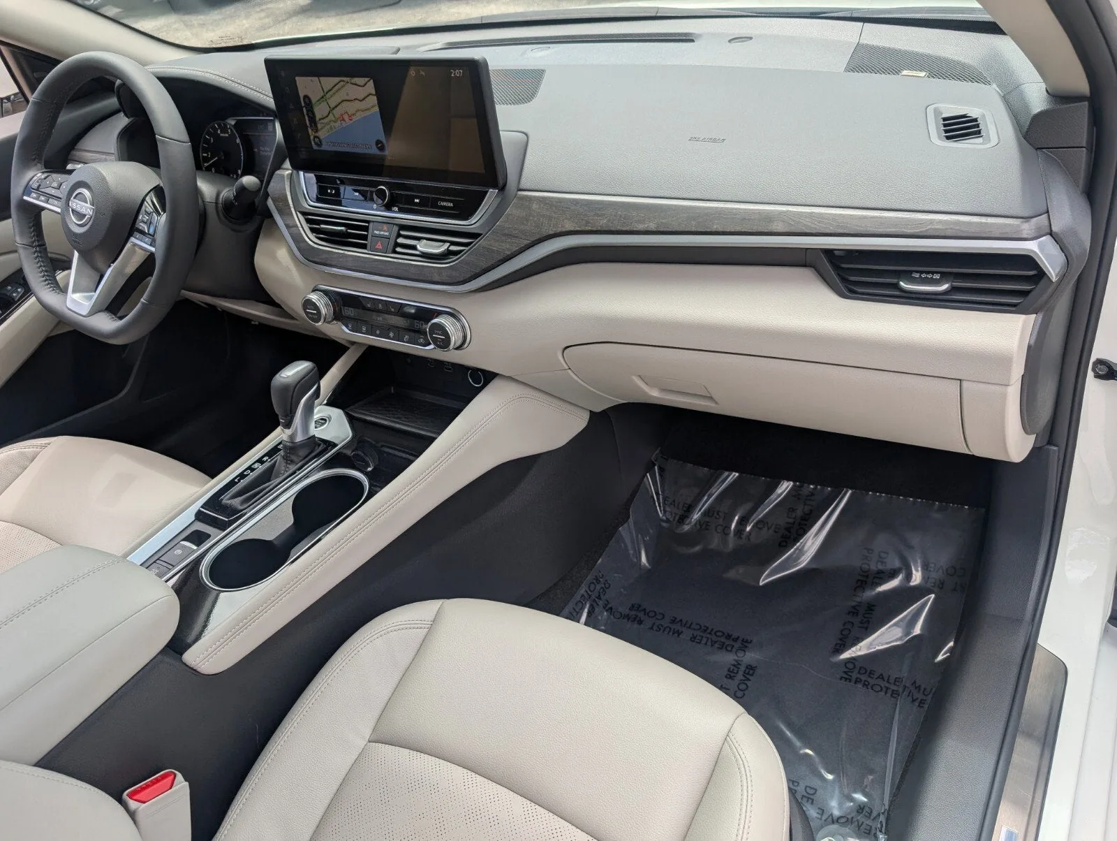 2025 Nissan Altima SL photo 17