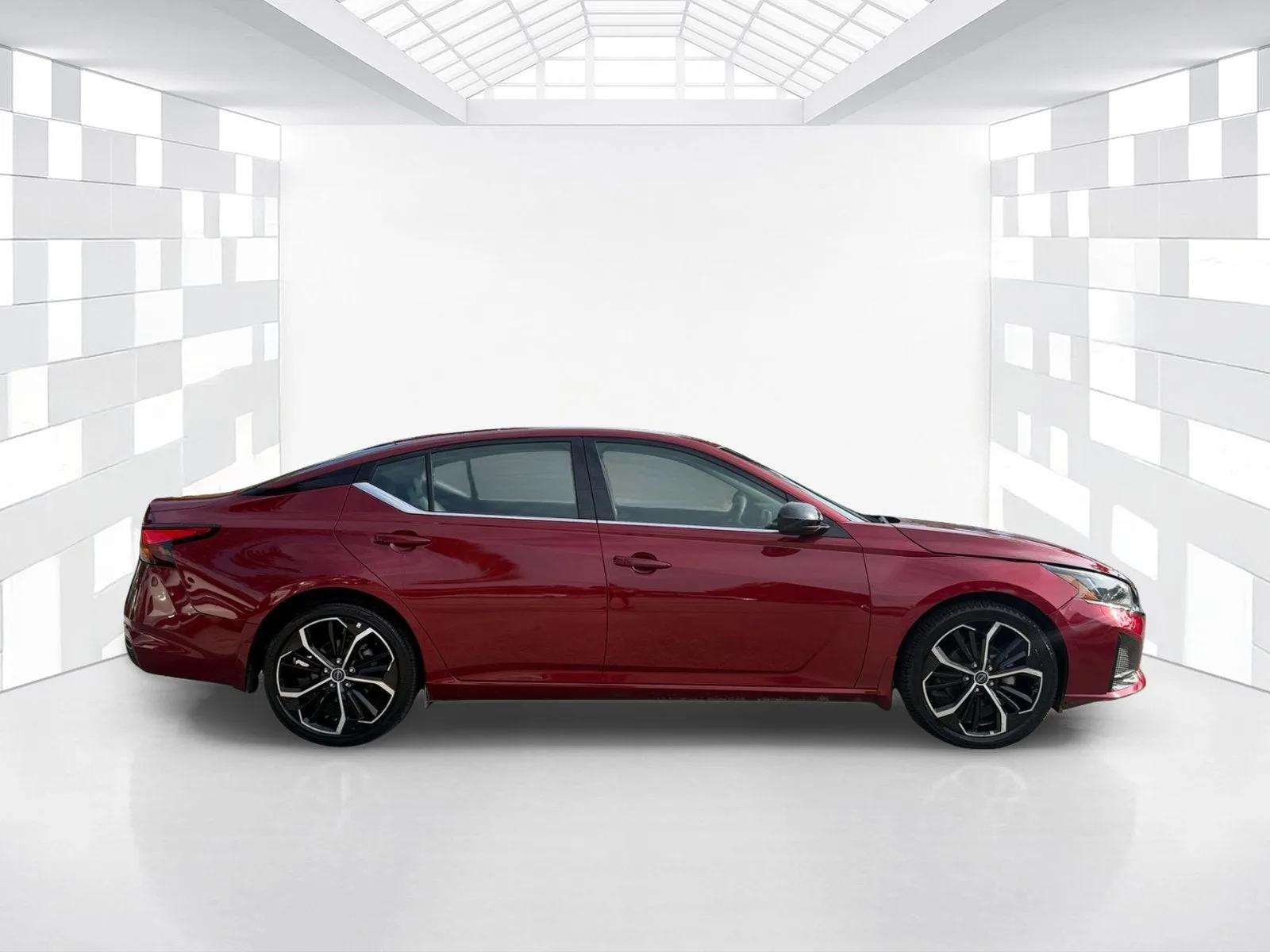 2023 Nissan Altima SR photo 8