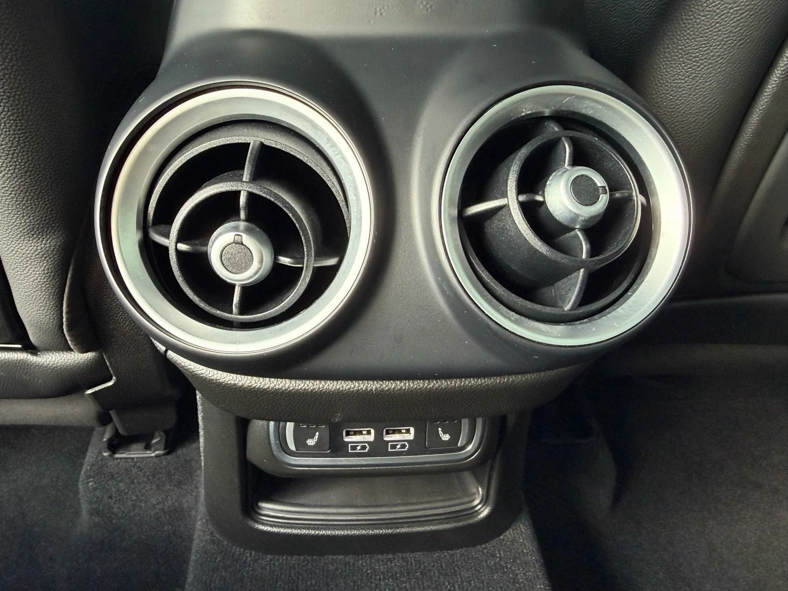 2022 Alfa Romeo Stelvio Ti photo 16