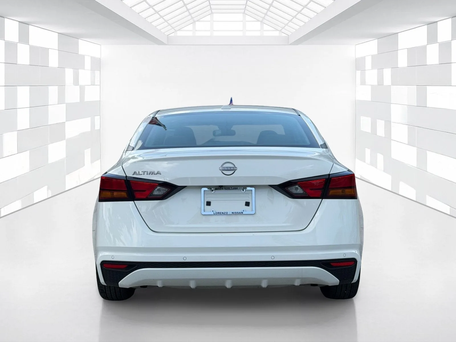 2025 Nissan Altima SV photo 6
