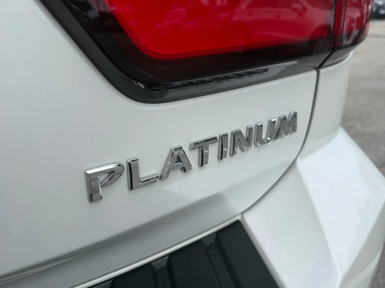 2023 Nissan Armada Platinum photo 9
