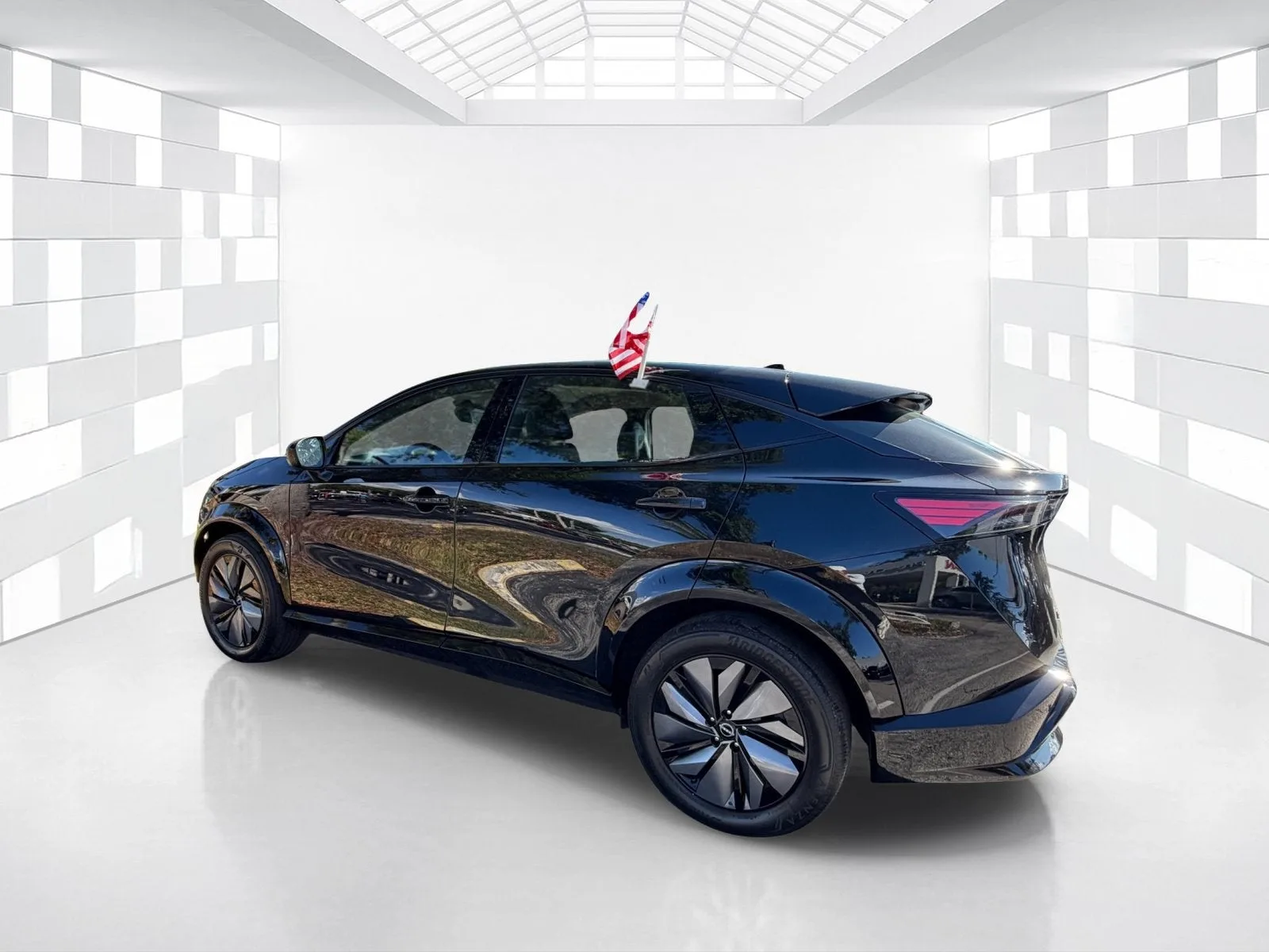 2024 Nissan ARIYA ENGAGE photo 5
