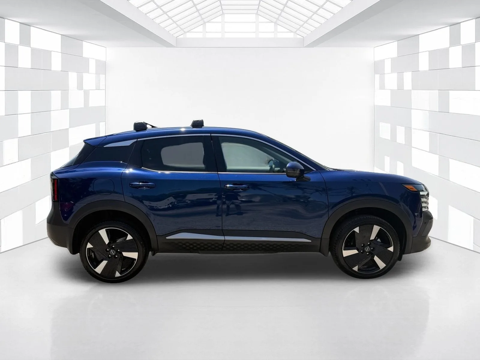 2025 Nissan Kicks SR photo 8