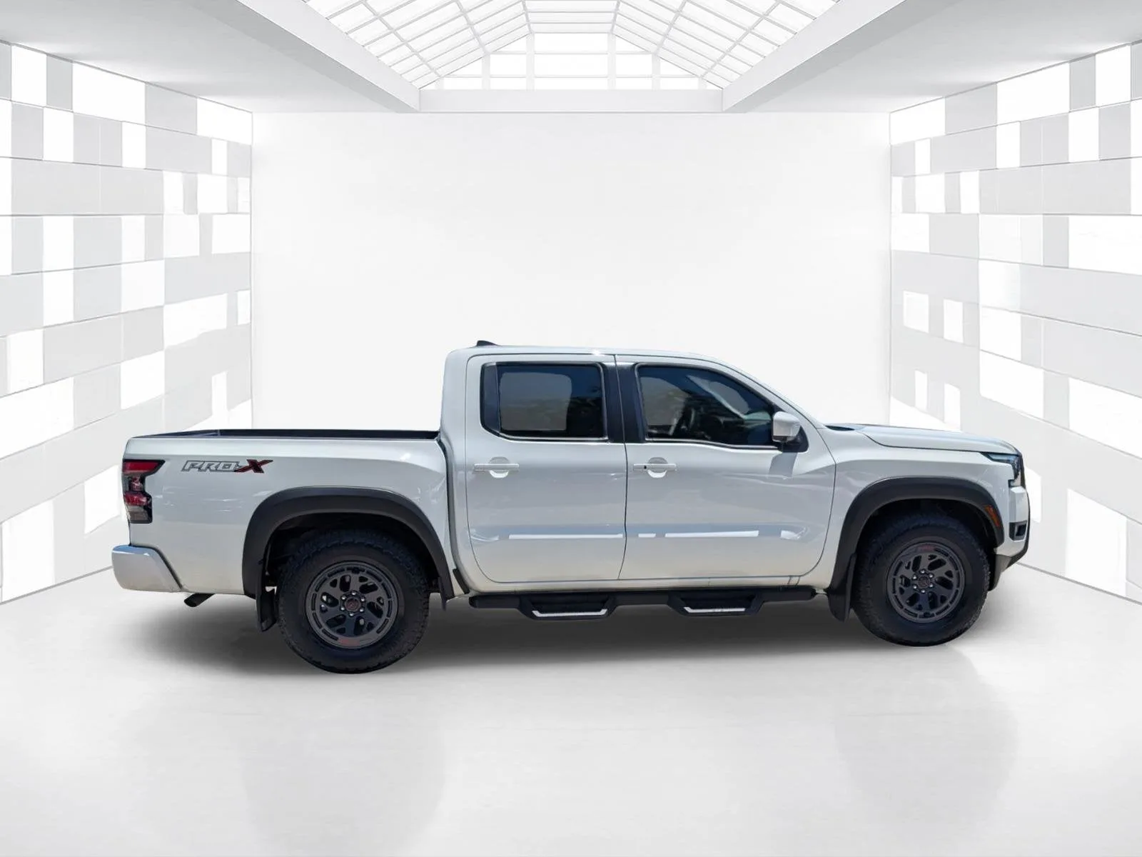 2026 Nissan Frontier PRO-X photo 8