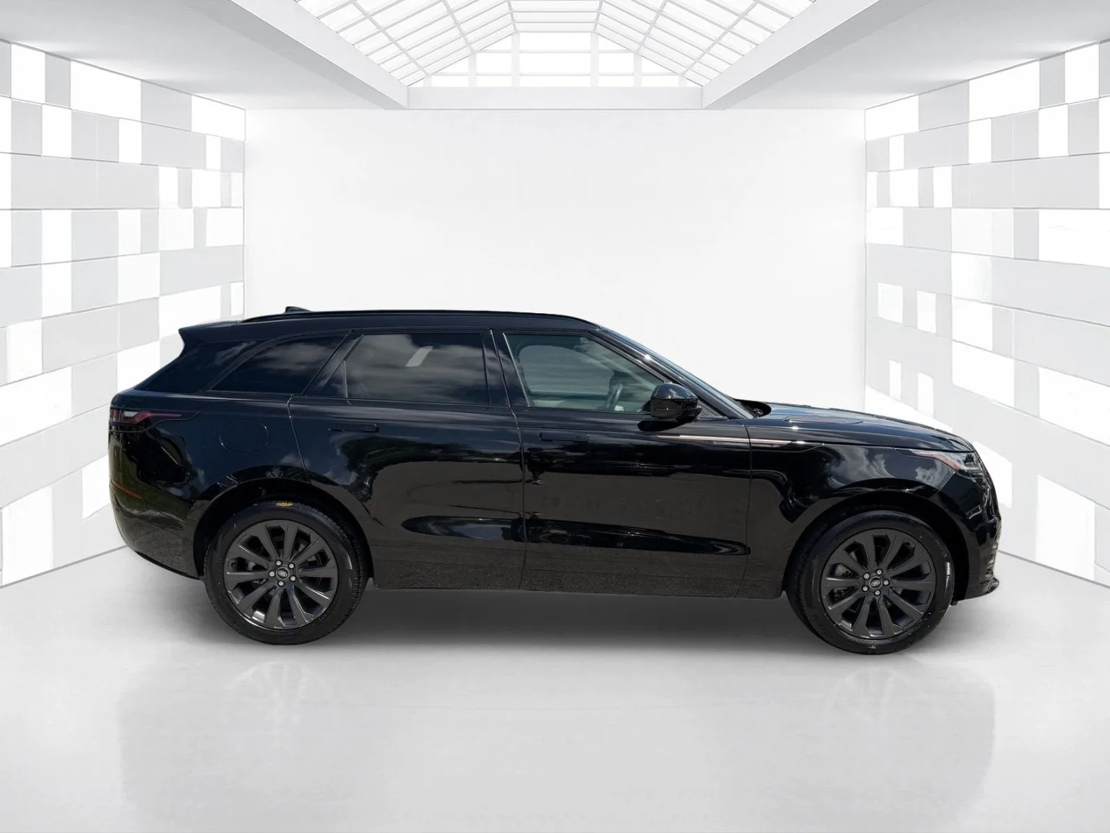 2022 Land Rover Range Rover Velar R-Dynamic S photo 8