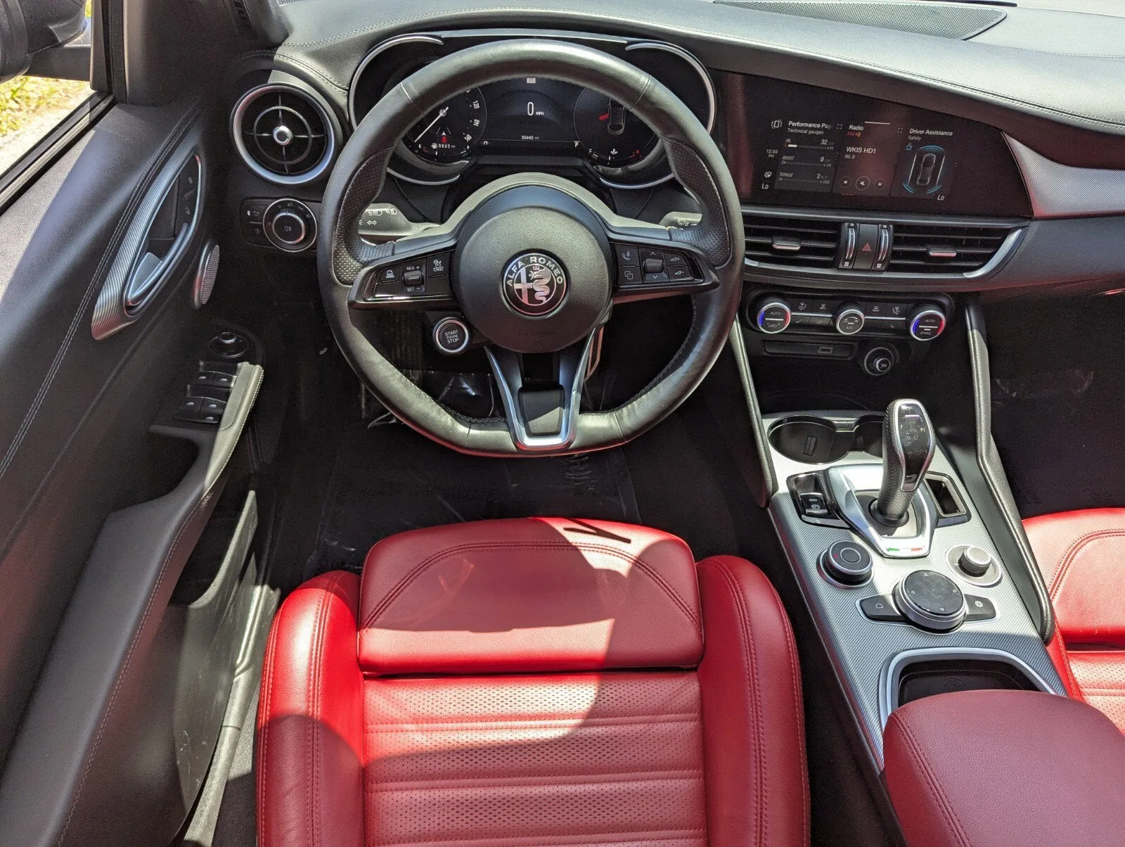 2024 Alfa Romeo Giulia Veloce photo 13