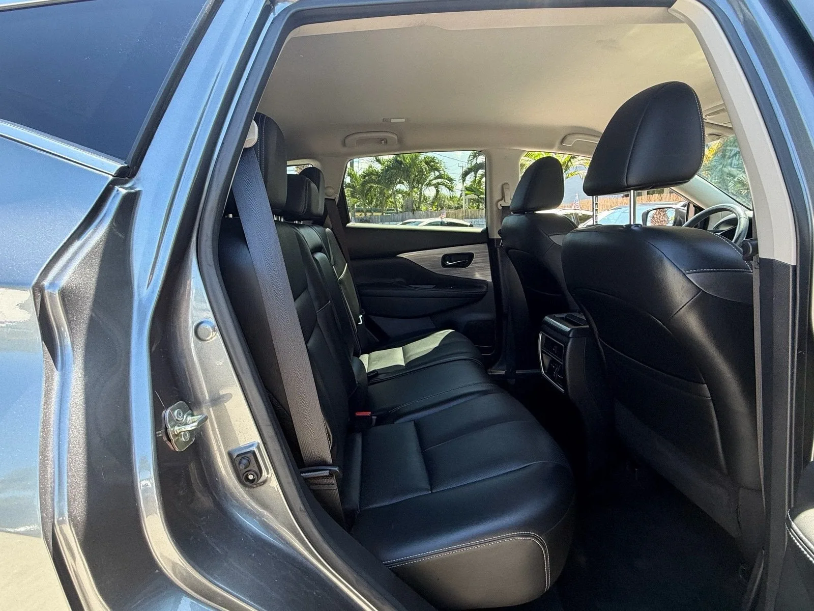 2016 Nissan Murano SL photo 17