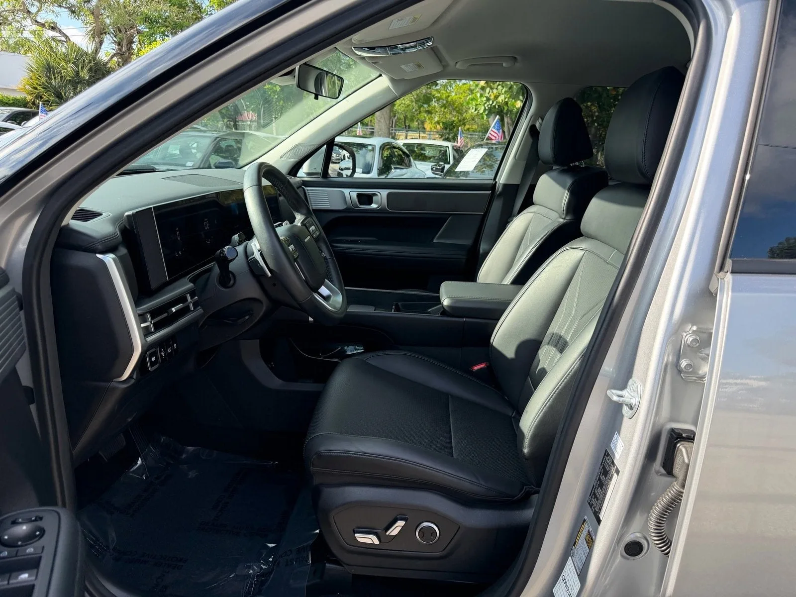 2025 Hyundai Santa Fe SEL photo 19