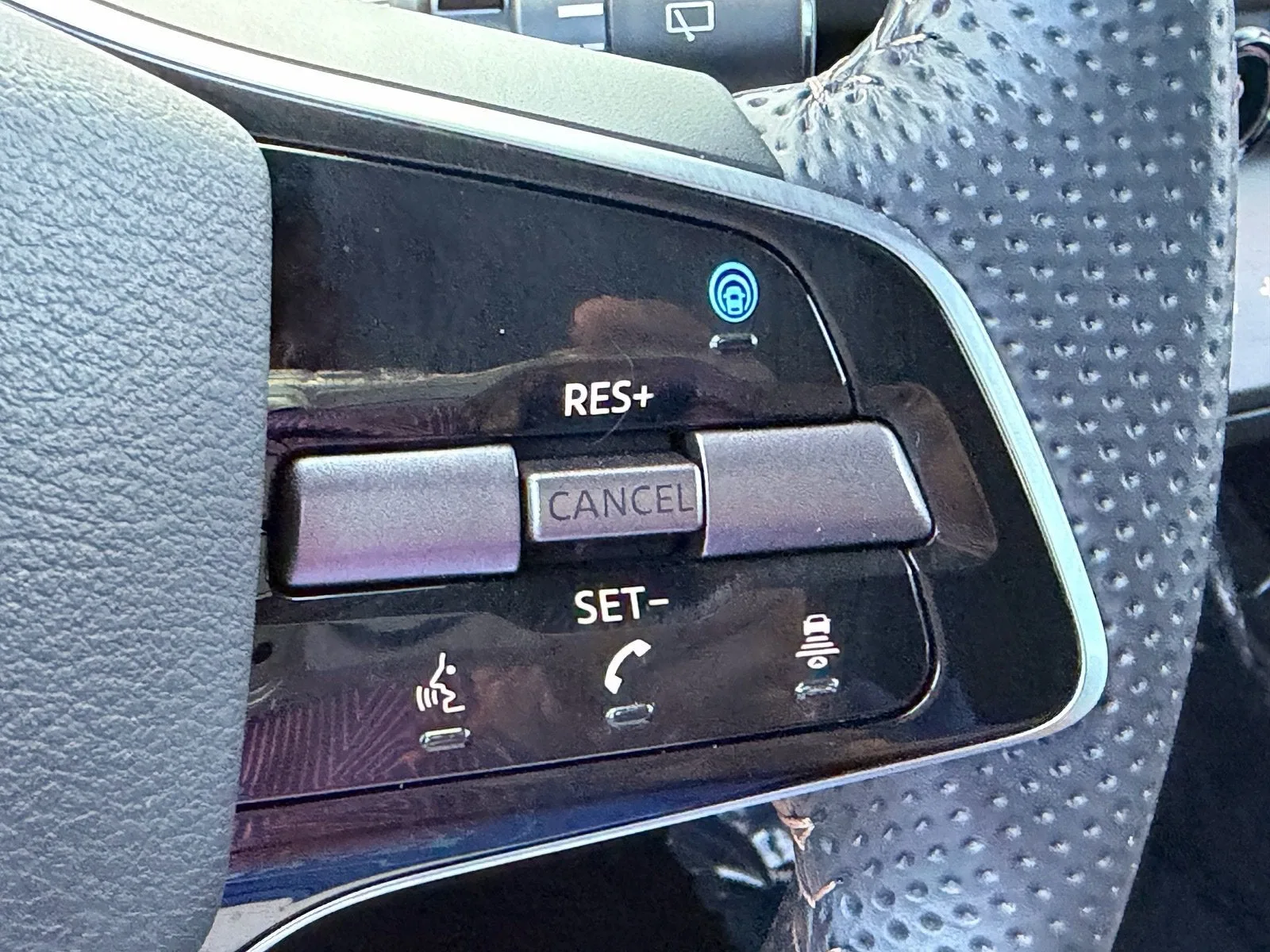 2024 Nissan ARIYA ENGAGE photo 27