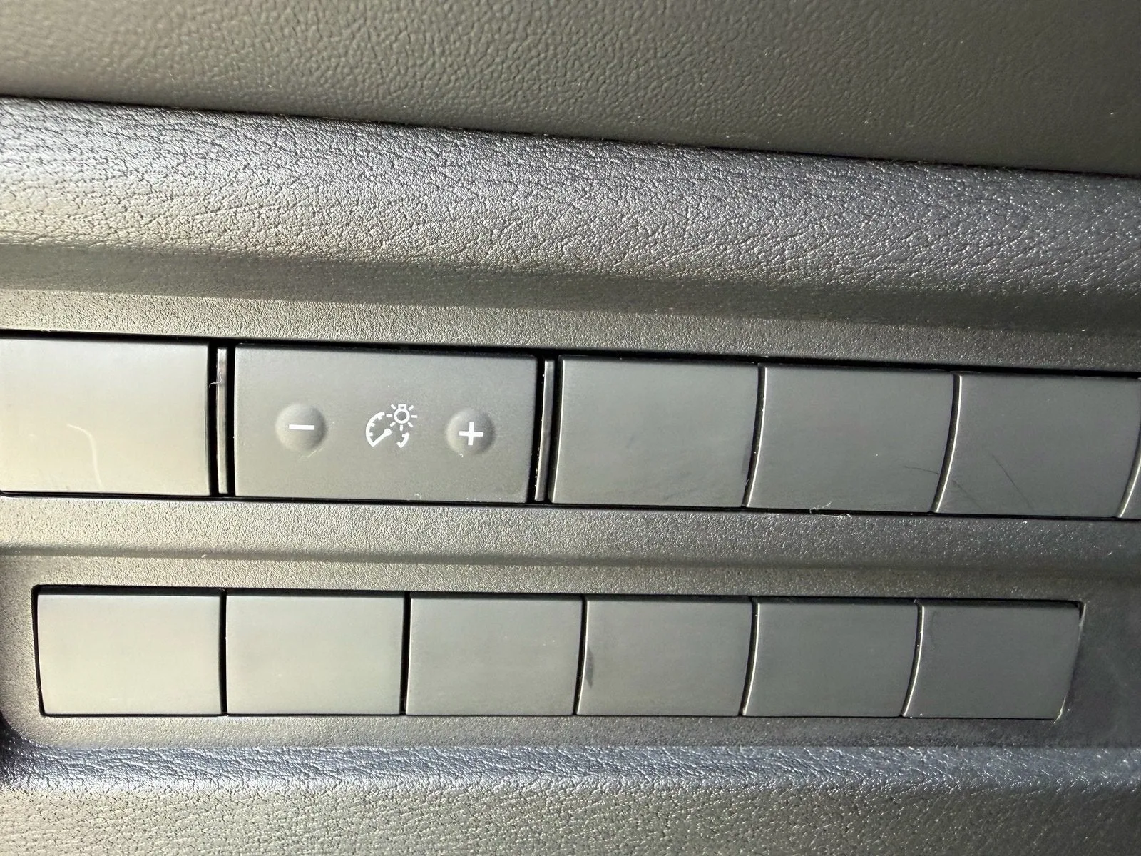 2025 Mitsubishi Outlander ES photo 23