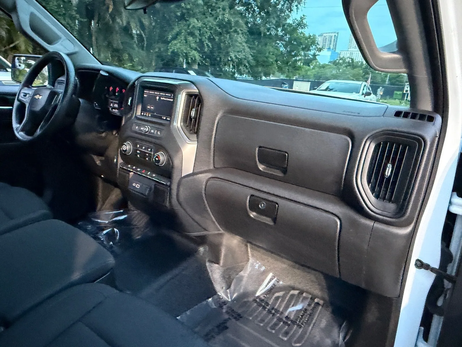 2025 Chevrolet Silverado 1500 Work Truck photo 13