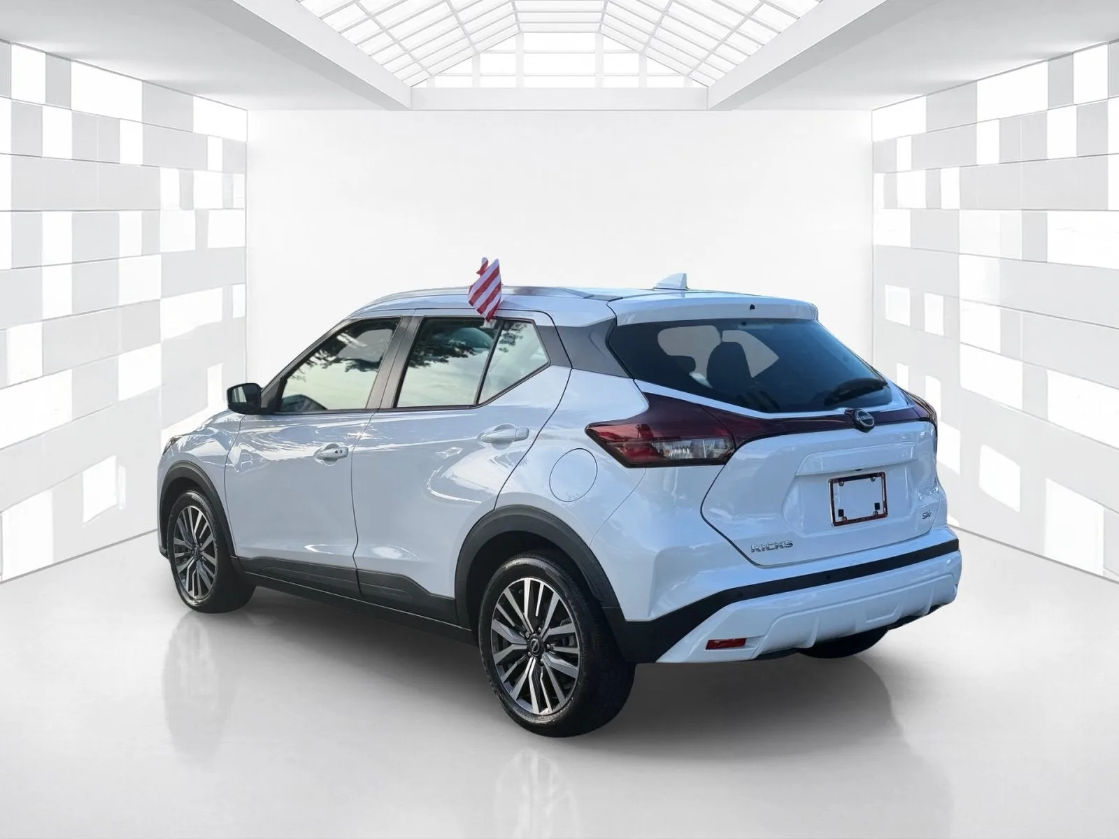 2024 Nissan Kicks SV photo 5