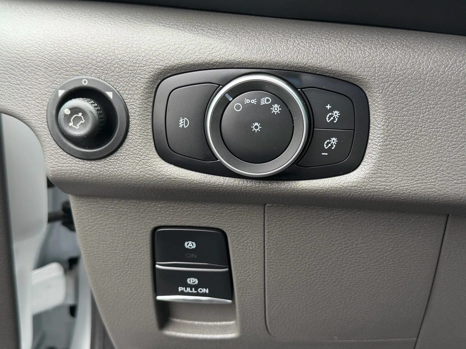 2025 Ford Transit Cargo Van Base photo 21