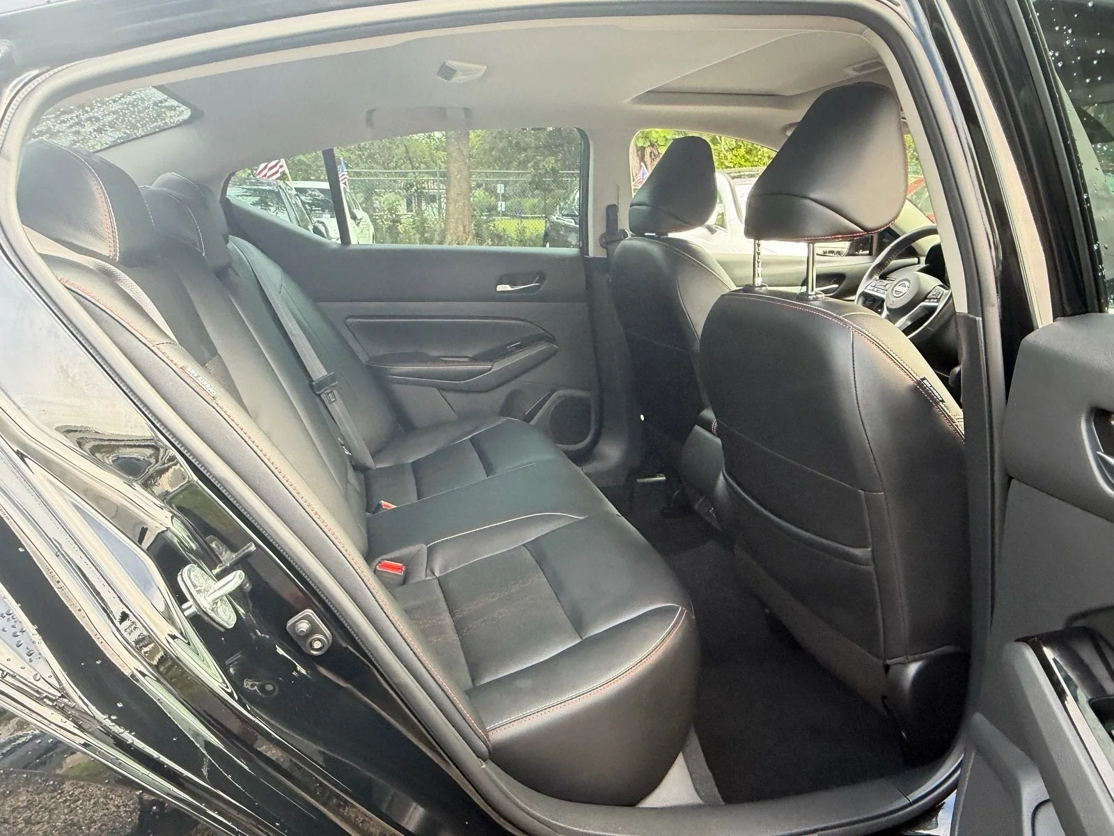 2024 Nissan Altima SR photo 16