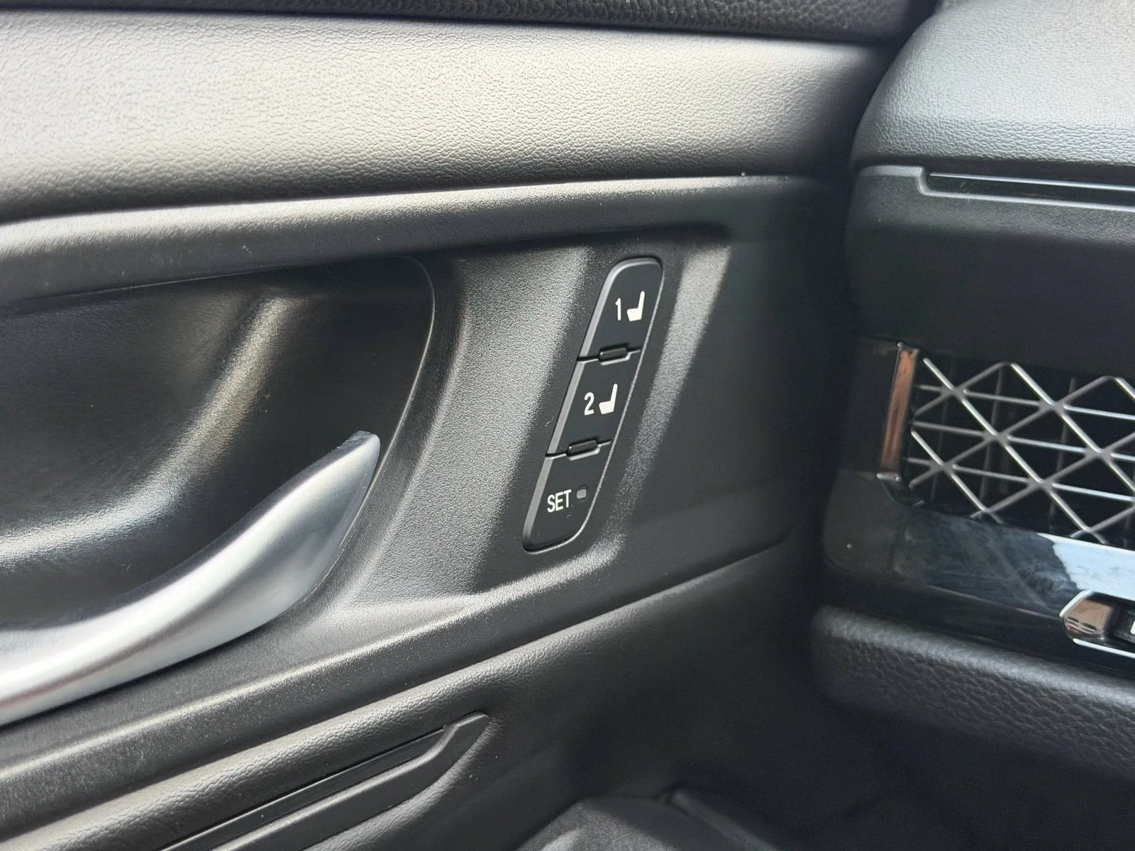 2023 Honda Accord Hybrid EX-L photo 30