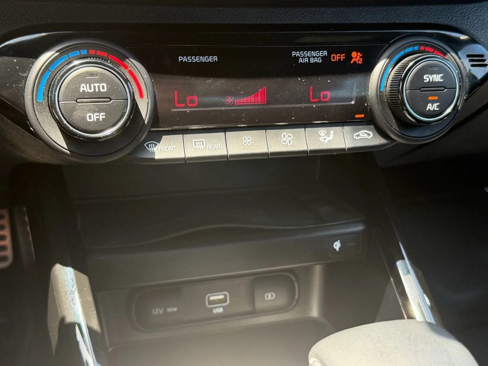 2022 Kia Forte GT photo 24