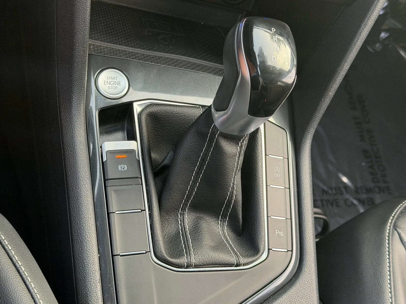 2022 Volkswagen Tiguan SE R-Line Black photo 29