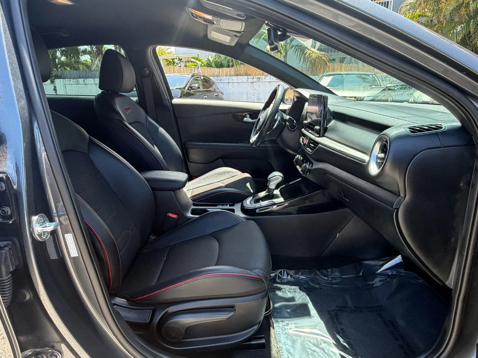 2022 Kia Forte GT photo 16