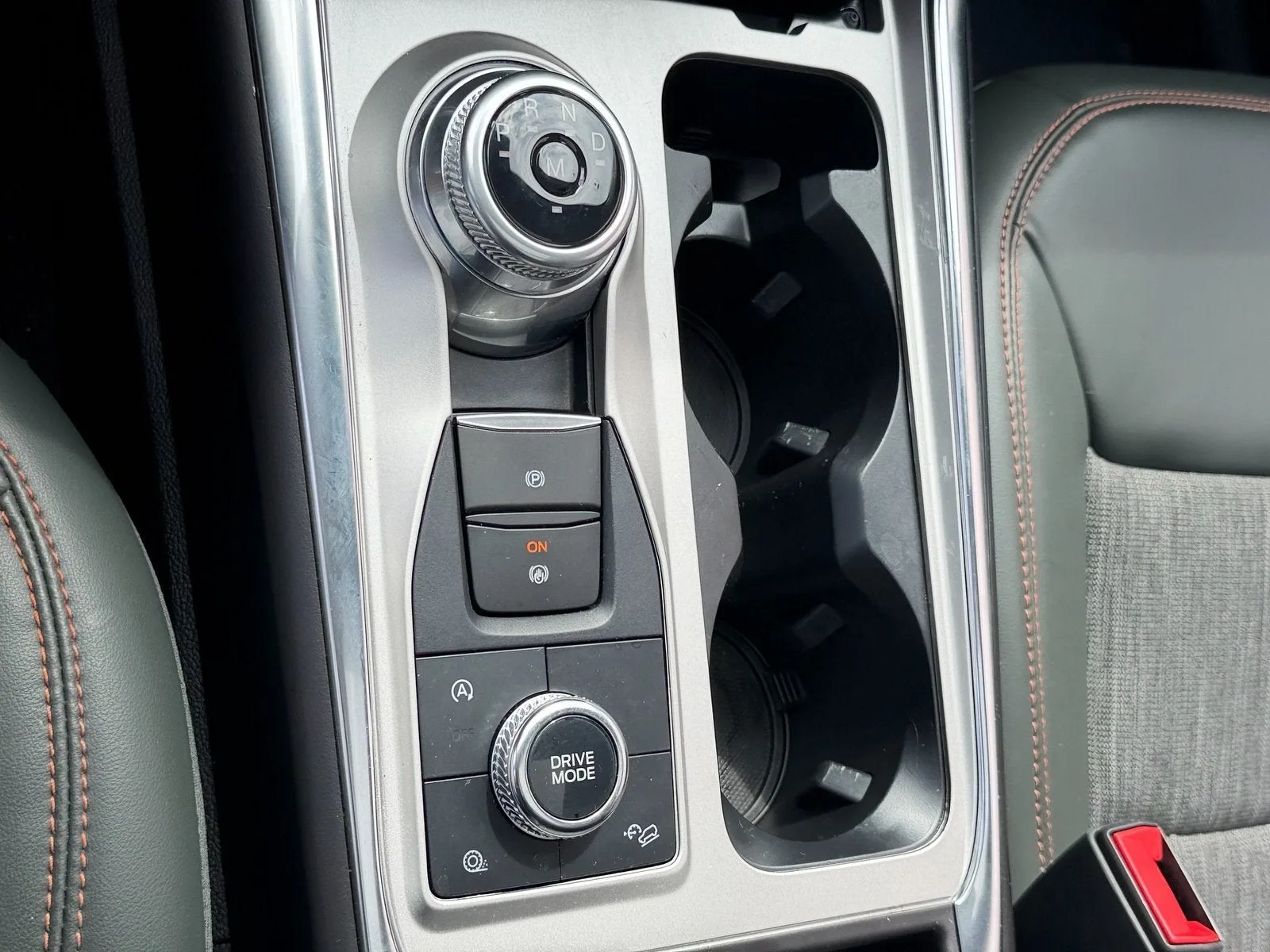 2024 Ford Explorer Timberline photo 27