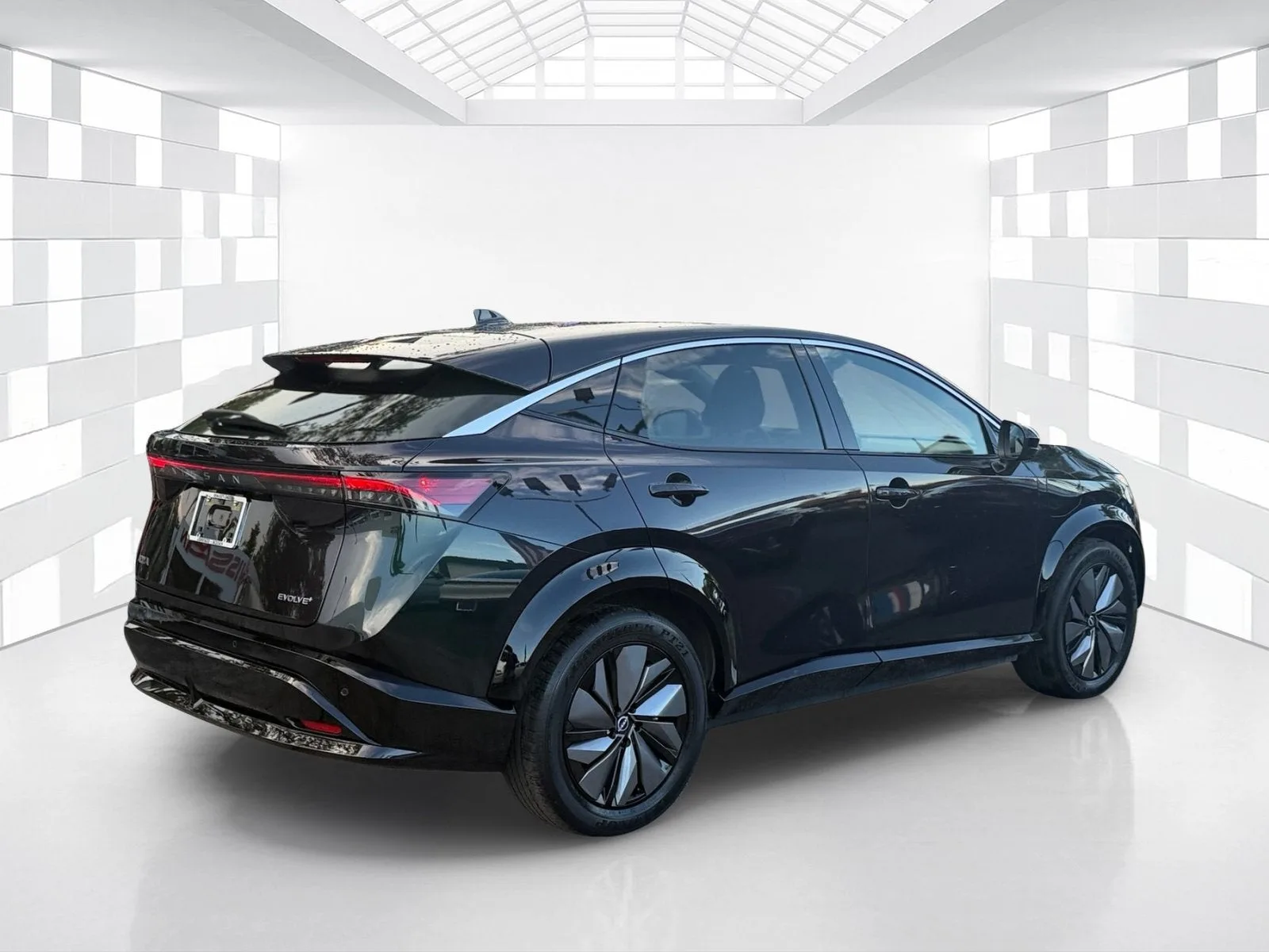 2024 Nissan ARIYA EVOLVE+ photo 7