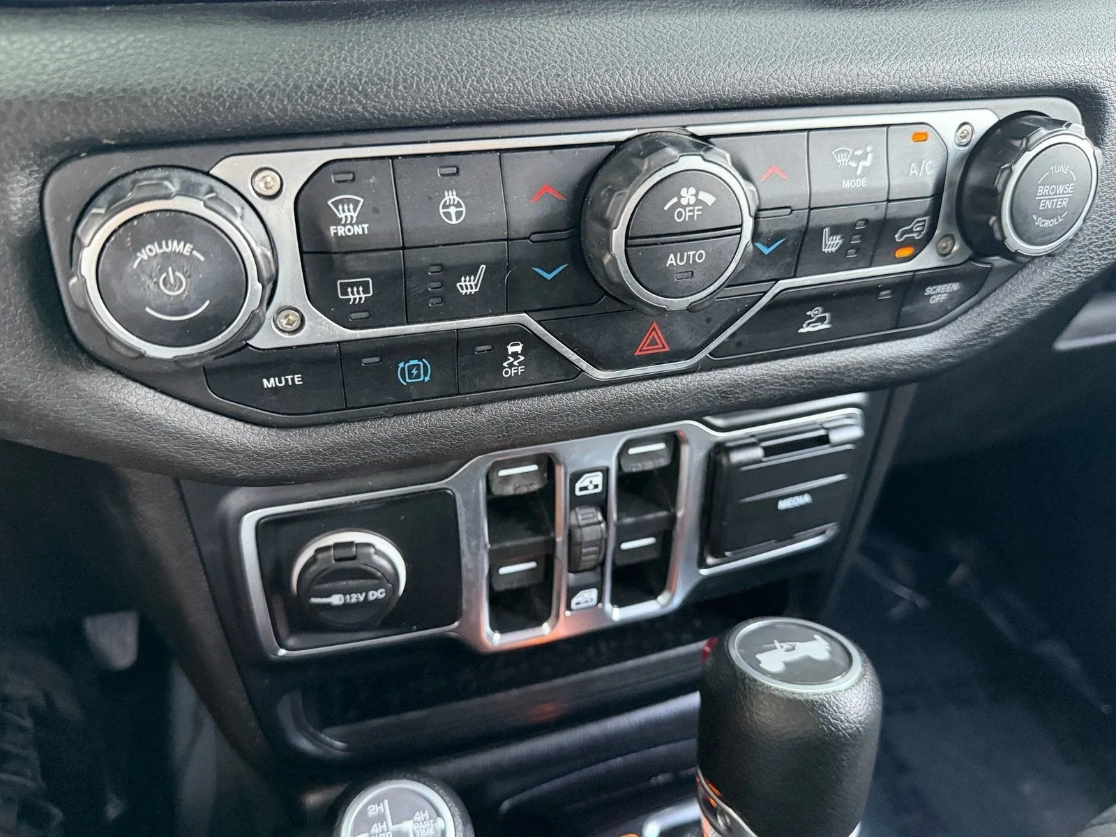 2024 Jeep Wrangler 4xe Sport S photo 24