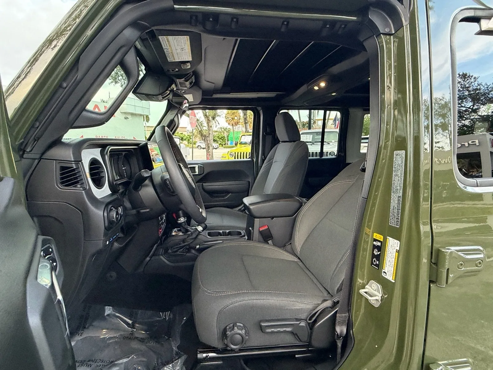 2024 Jeep Wrangler 4xe Willys photo 9