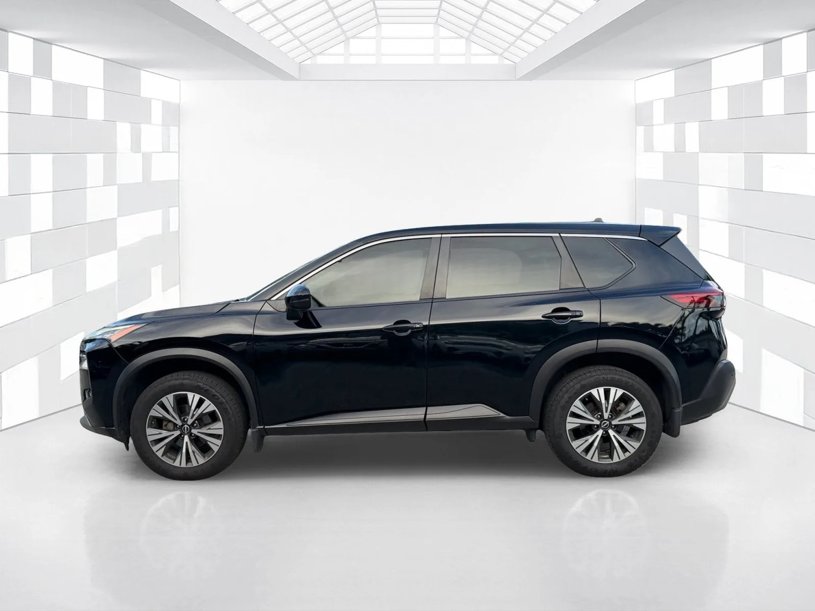 2023 Nissan Rogue SV photo 4
