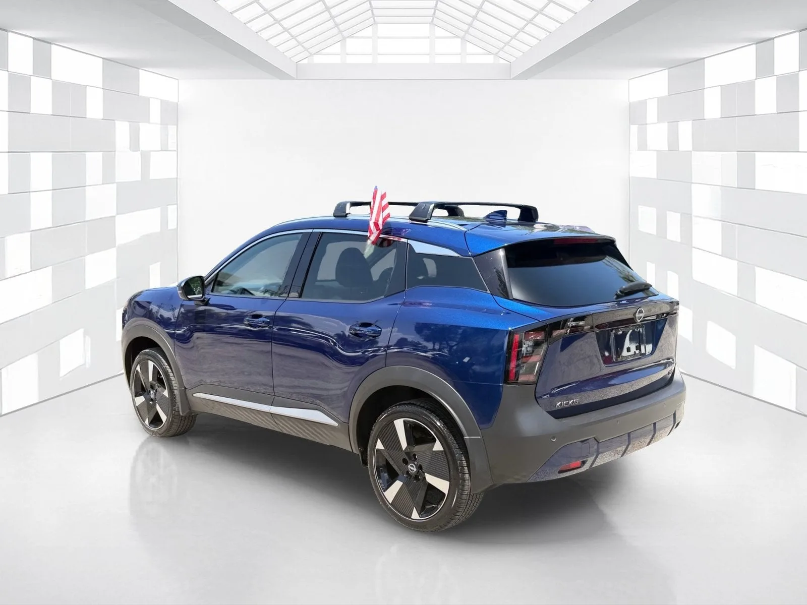 2025 Nissan Kicks SR photo 5