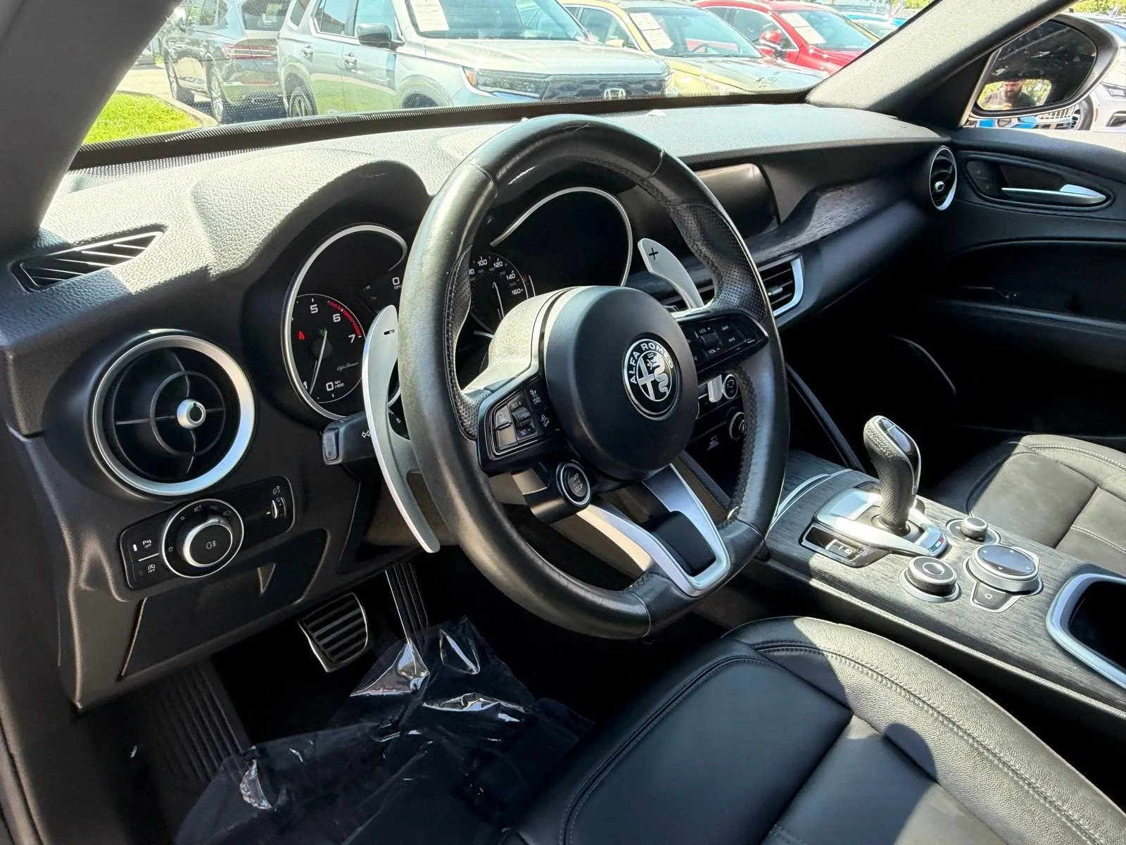 2023 Alfa Romeo Stelvio Sprint photo 10