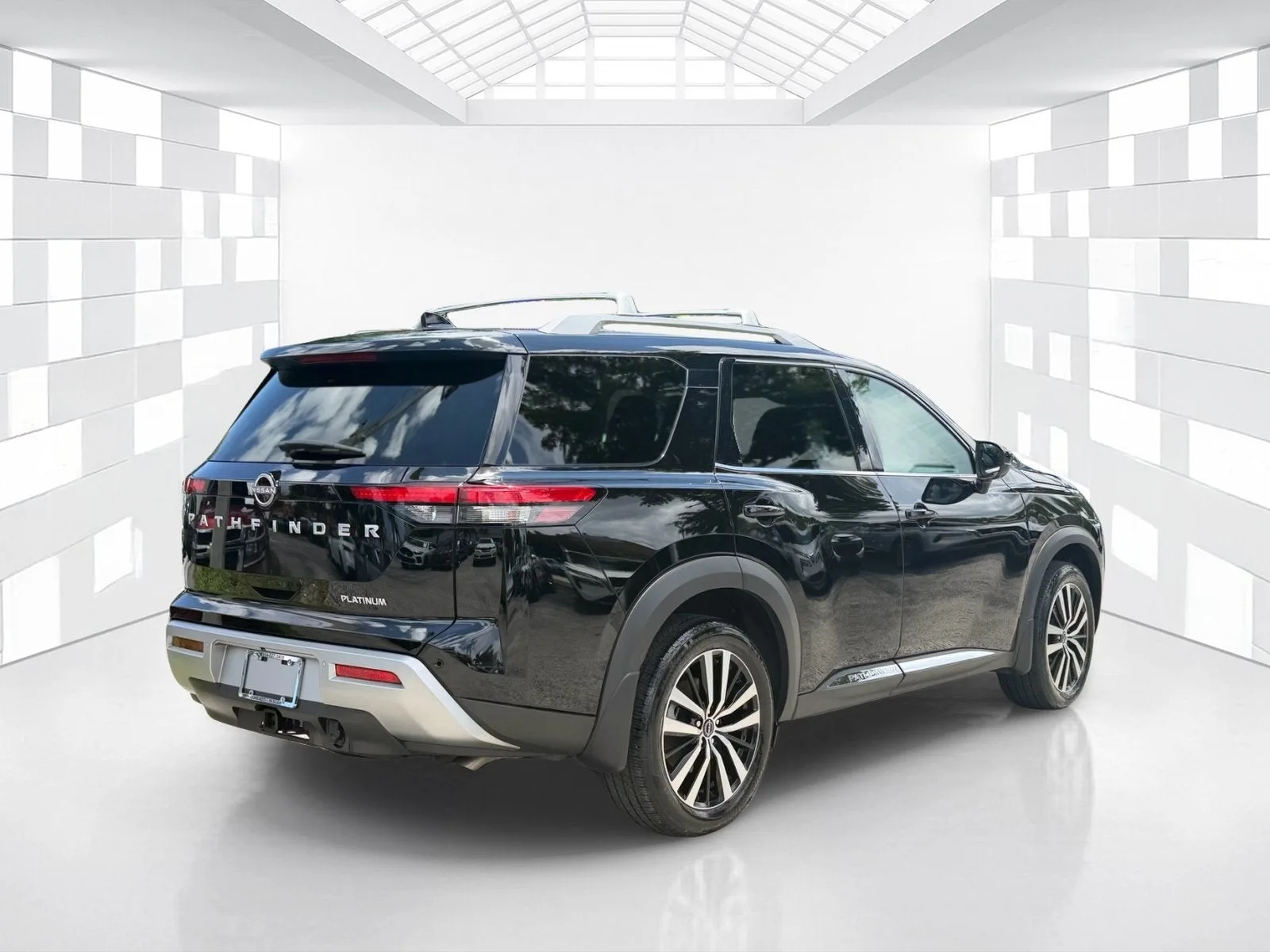 2025 Nissan Pathfinder Platinum photo 7
