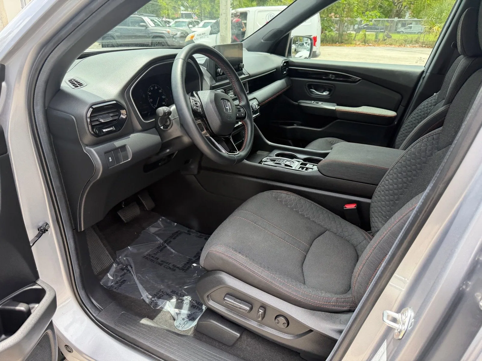 2025 Honda Pilot Sport photo 11