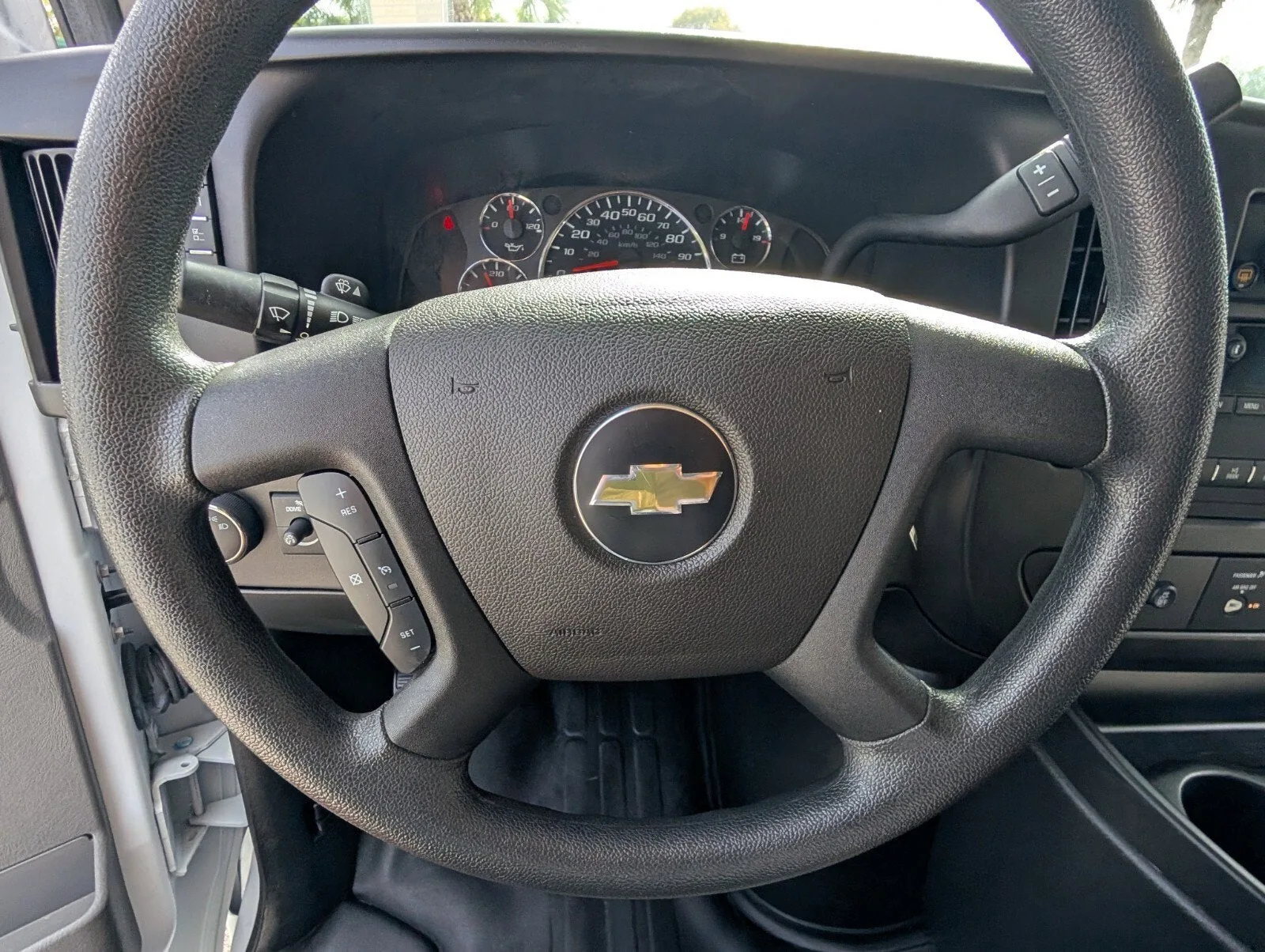2023 Chevrolet Express Passenger LS photo 24