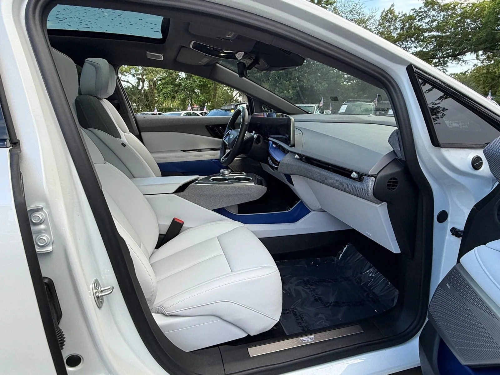 2025 Cadillac OPTIQ Sport photo 15