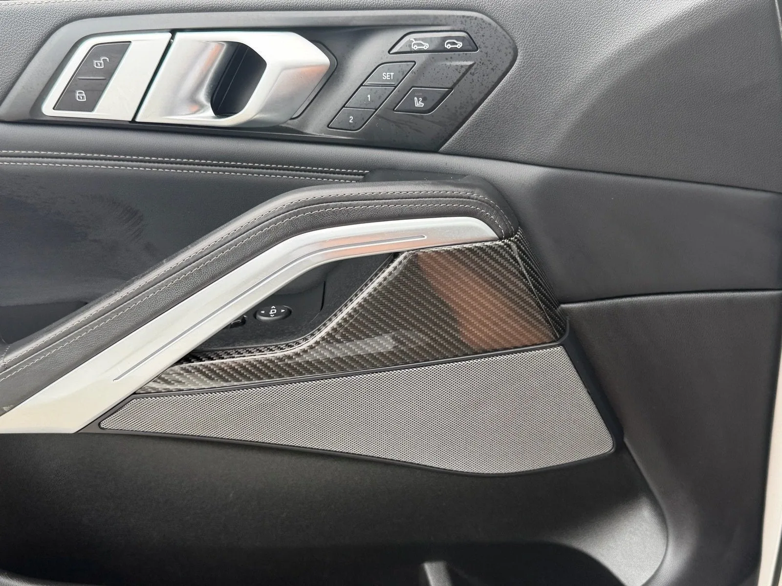 2023 BMW X6 M50i photo 33
